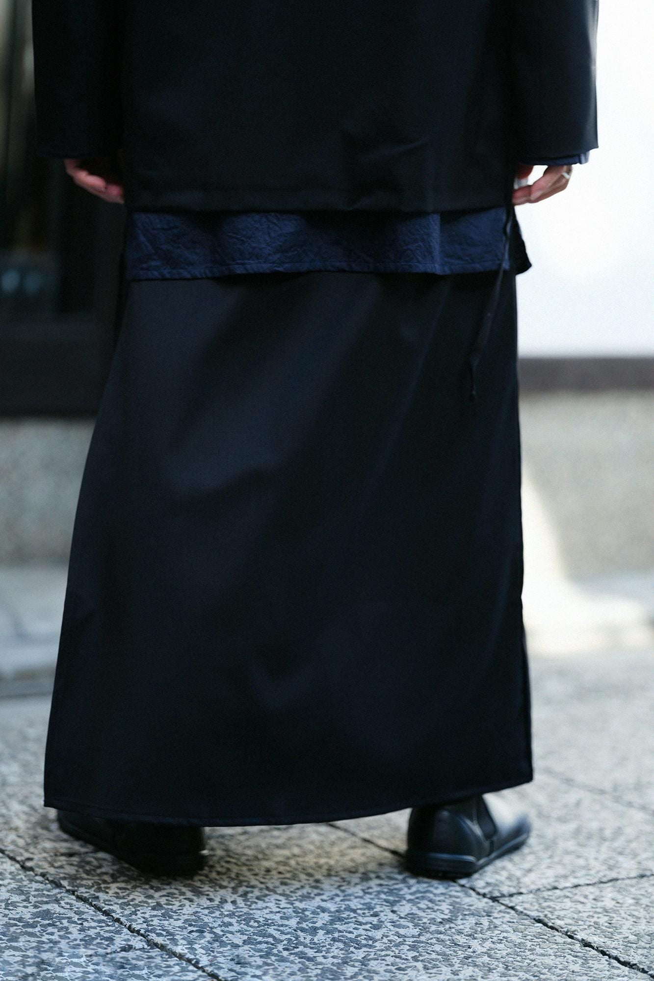 42双 梳毛（そもう） 寛衣下（かんいした）／濡羽色（ぬれば