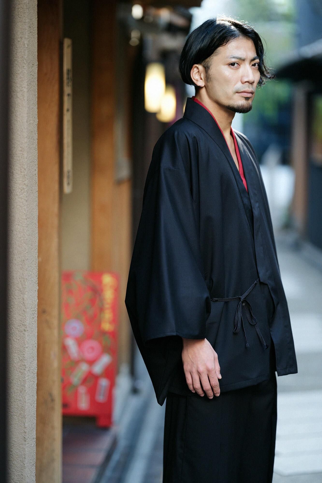 ソウソウ　梳毛　富士　濡羽色 42双 梳毛（そもう） 袴富士（はかまふじ）／濡羽色（ぬればいろ）