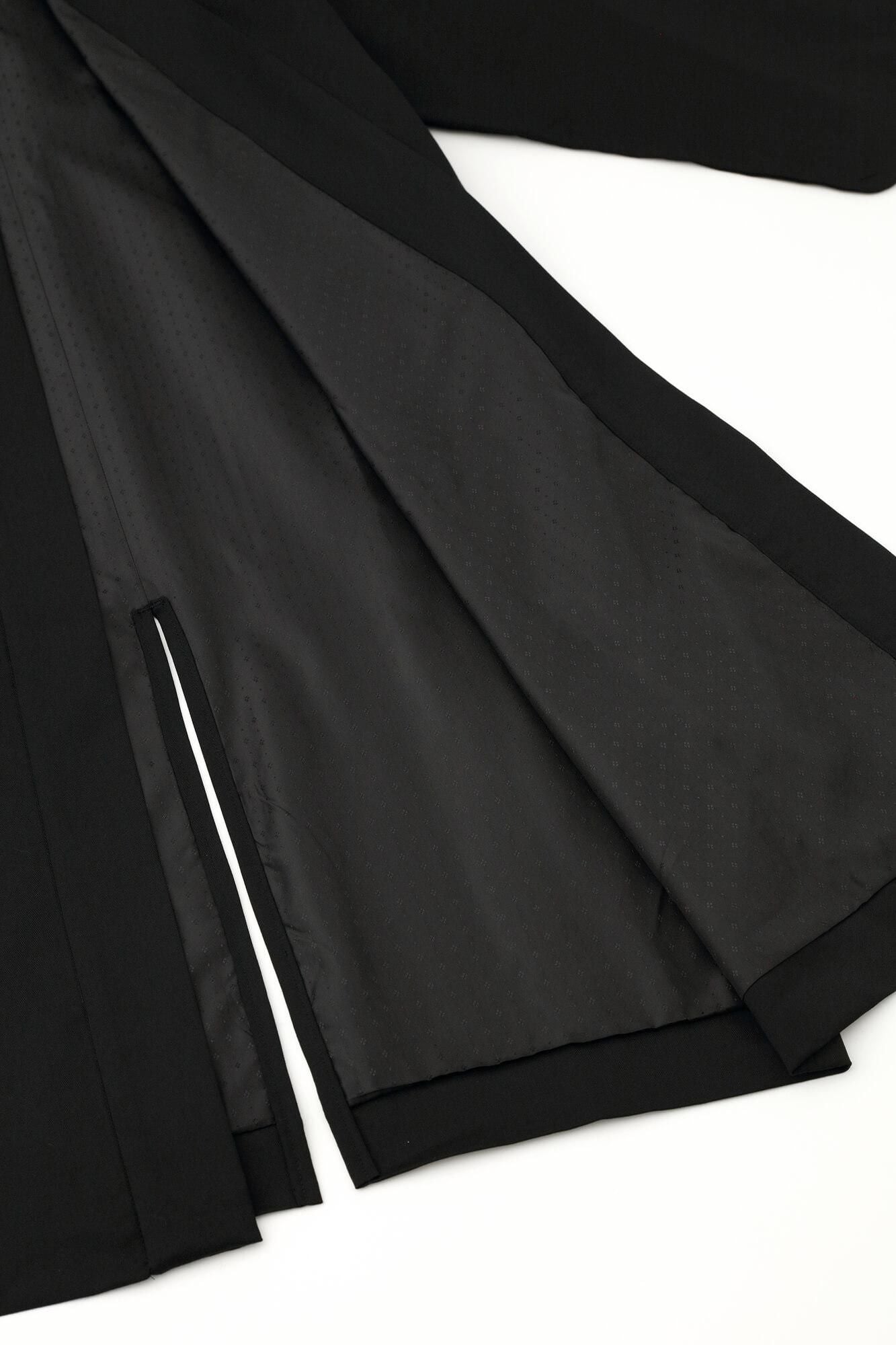 42双 梳毛（そもう） 長羽織（ながばおり） 袷（あわせ）／濡羽色（ぬればいろ）