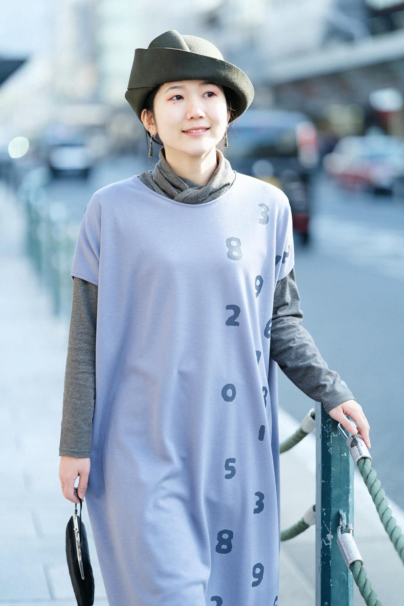 羊毛混合物，双面，矩形长袍，肩系，SO-SU-U和边缘，Hanada Nezu