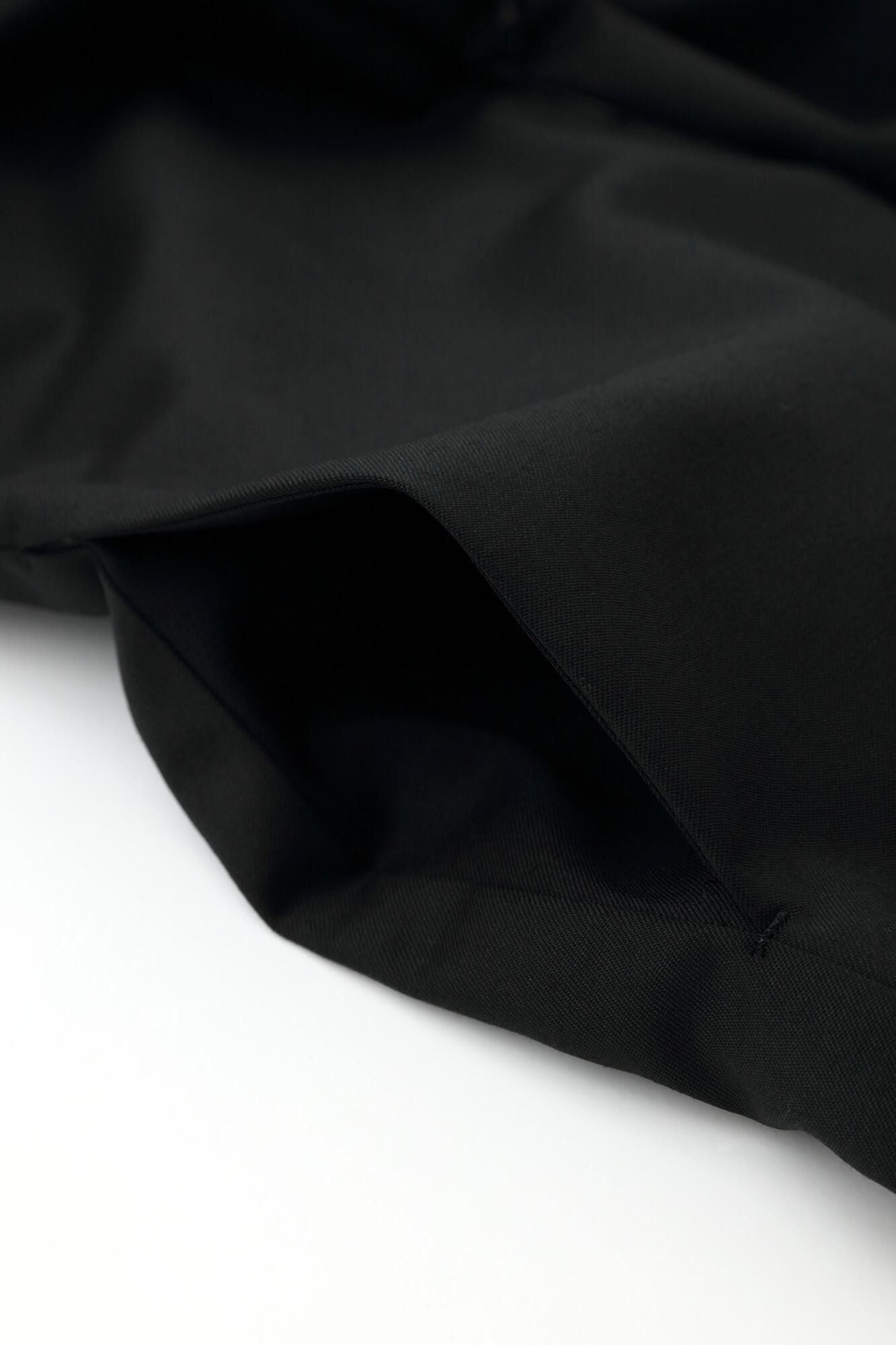 42双 梳毛（そもう） 宮中袖（きゅうちゅうそで） 可逆（かぎゃく）／濡羽色（ぬればいろ）