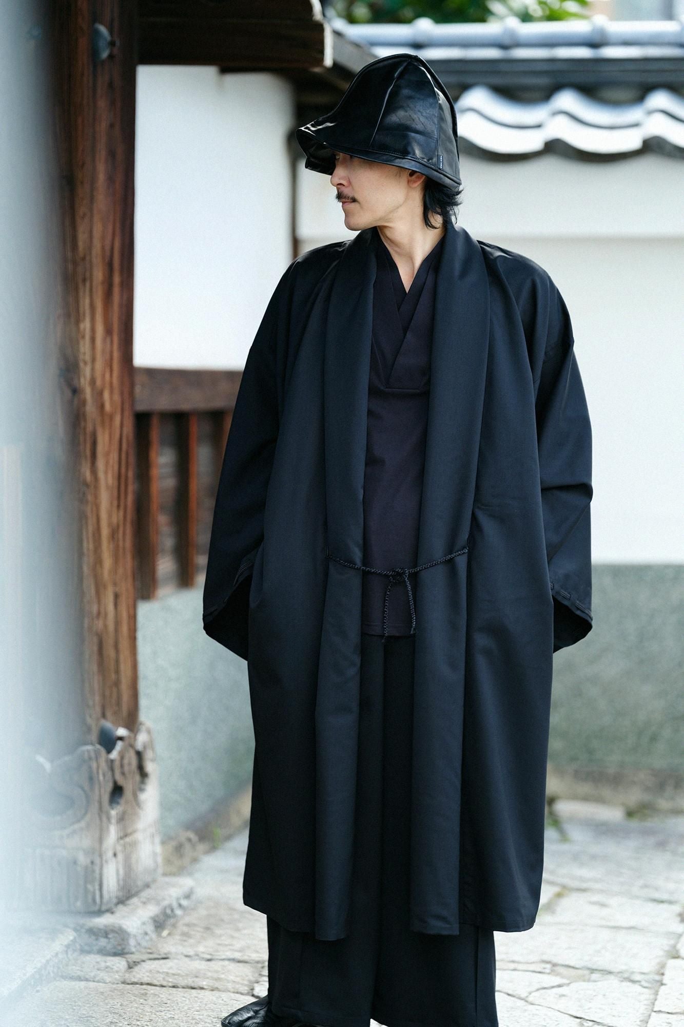 42双 梳毛（そもう） 宮中袖（きゅうちゅうそで） 単（ひとえ）／濡羽色（ぬればいろ）