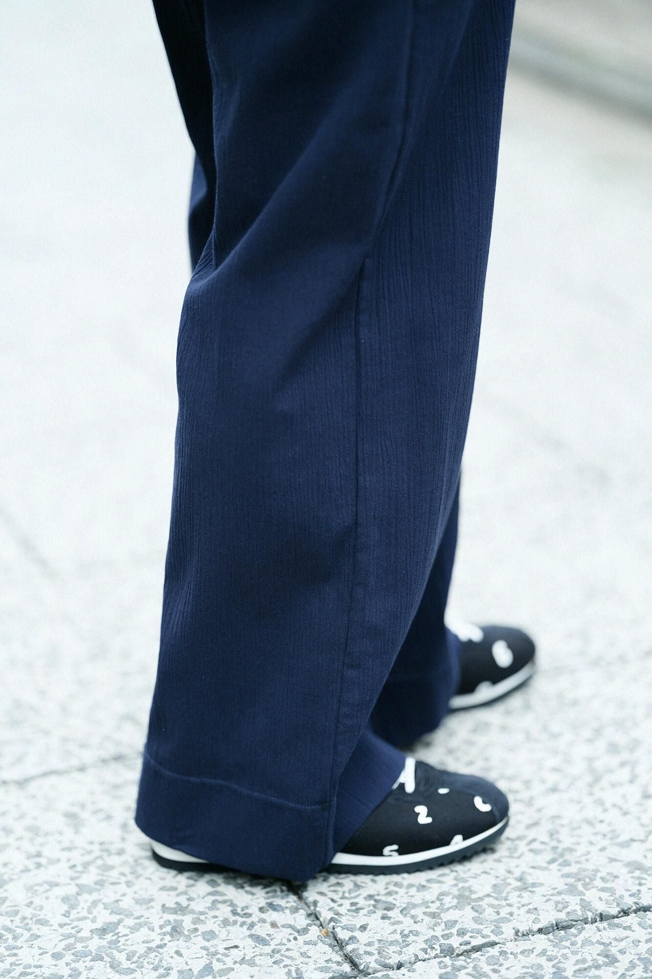 高島縮棉 20/20 闊腿褲／藍黑色