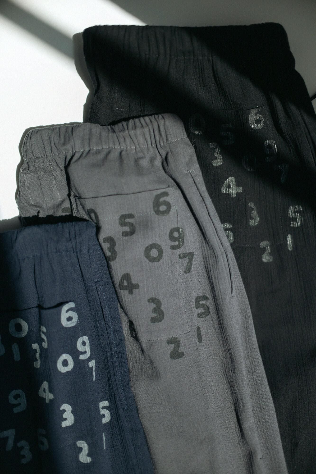 高島縮 20/20 ワイドパンツ／濃鉛（こいなまり）