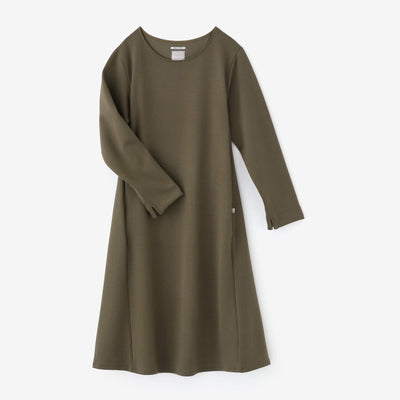 【net限定】ダンボールニット L/Sワンピース ミモレ丈／海松色（みるいろ）