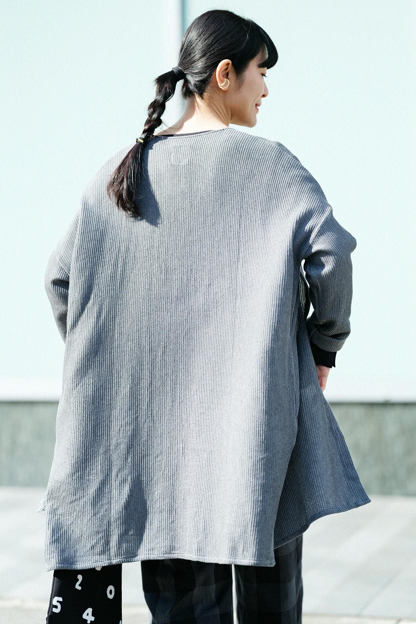 拉舍爾經編V領 輕型外套/薄灰色