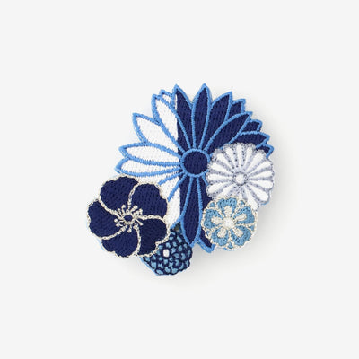 刺繍飾り（ししゅうかざり）／金襴緞子（きんらんどんす） 涼（りょう）