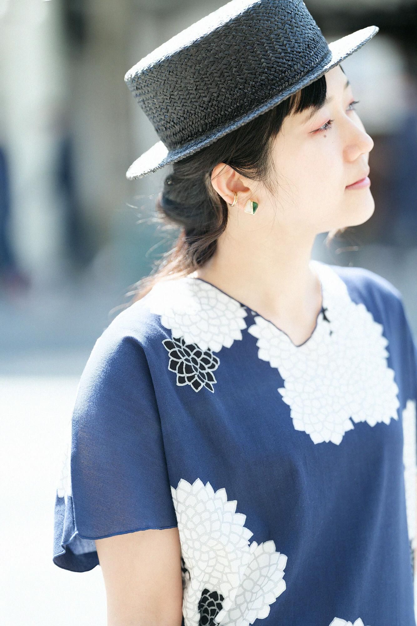 takashima水槽40/40无袖吉班/菊花在云层中