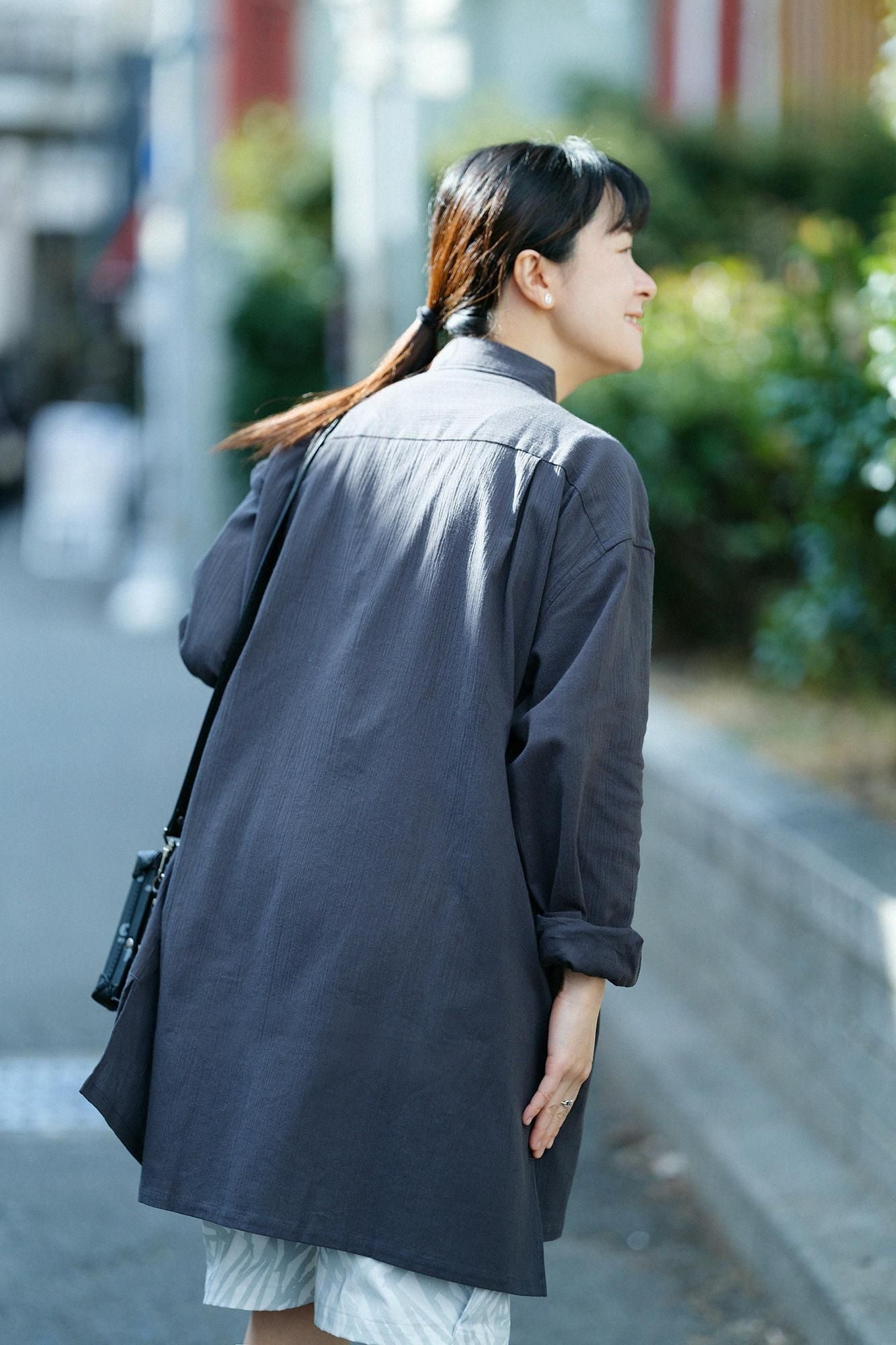 타카시마치지미 20/20 그란 튜닉셔츠/짙은 회색