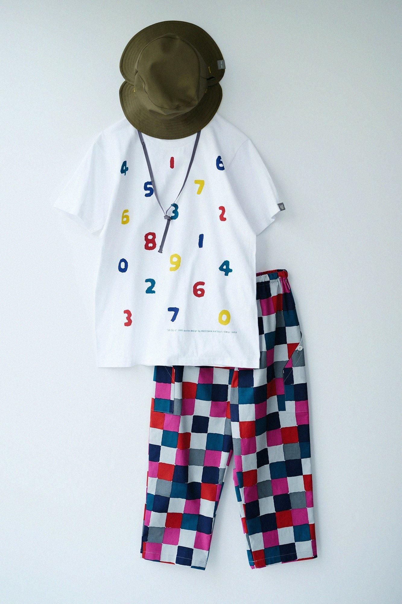 SO-SU-U Yotsumi Kurzarm-T-Shirt [5.0]/Weiß