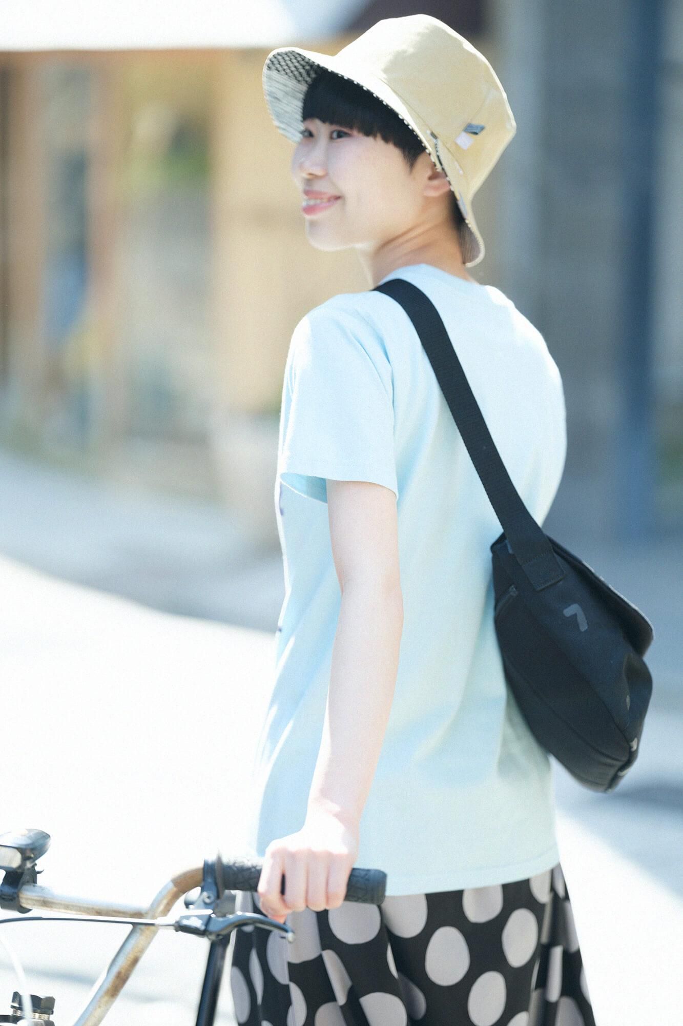 T-shirt à quatre vitesses So-Su-U [5.0] / bleu clair