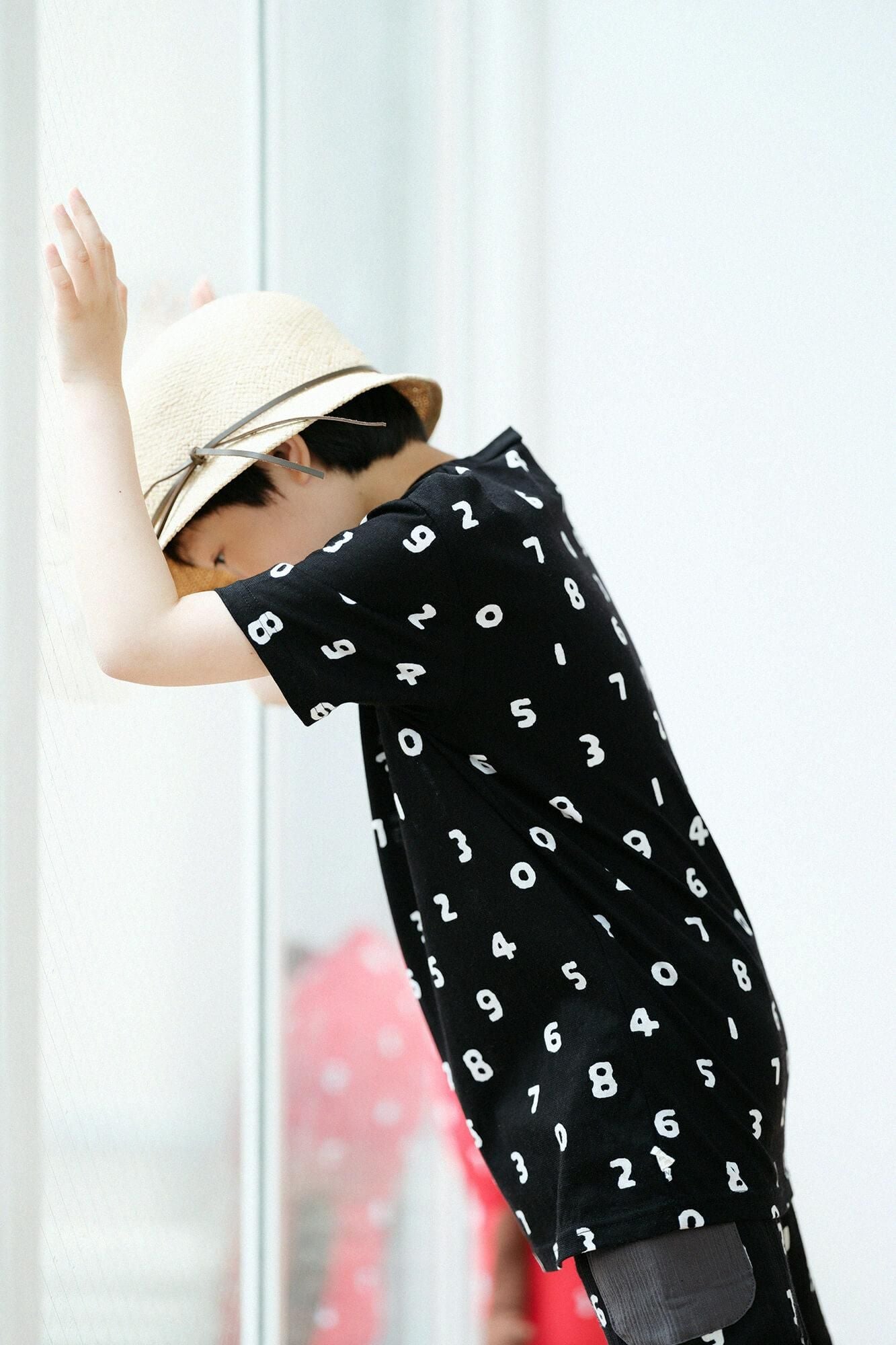 ●短袖T-shirt／SO-SU-U 十數 黑色