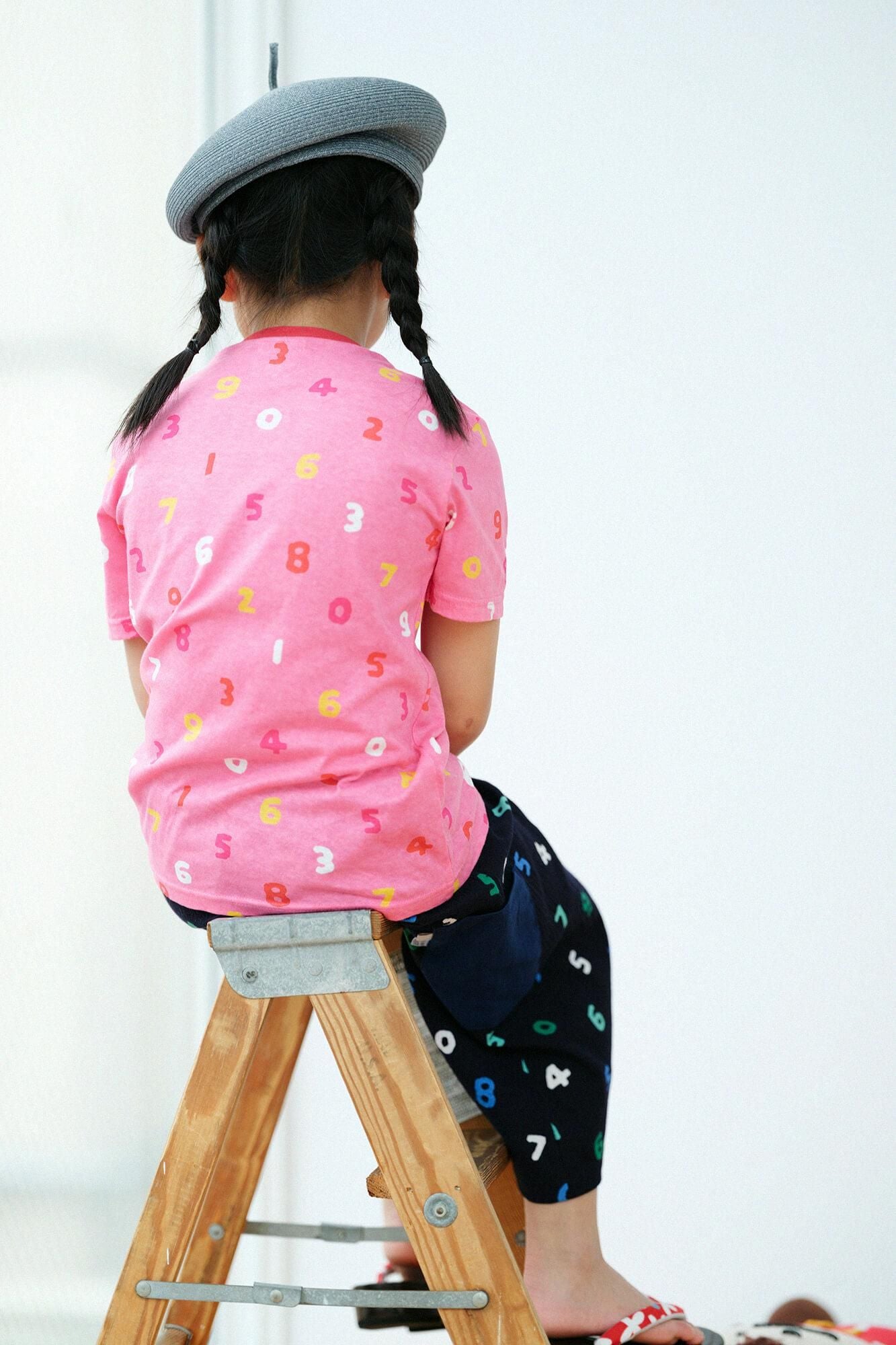 ●Hansode T恤/Sosu Yotsumi Momoiro