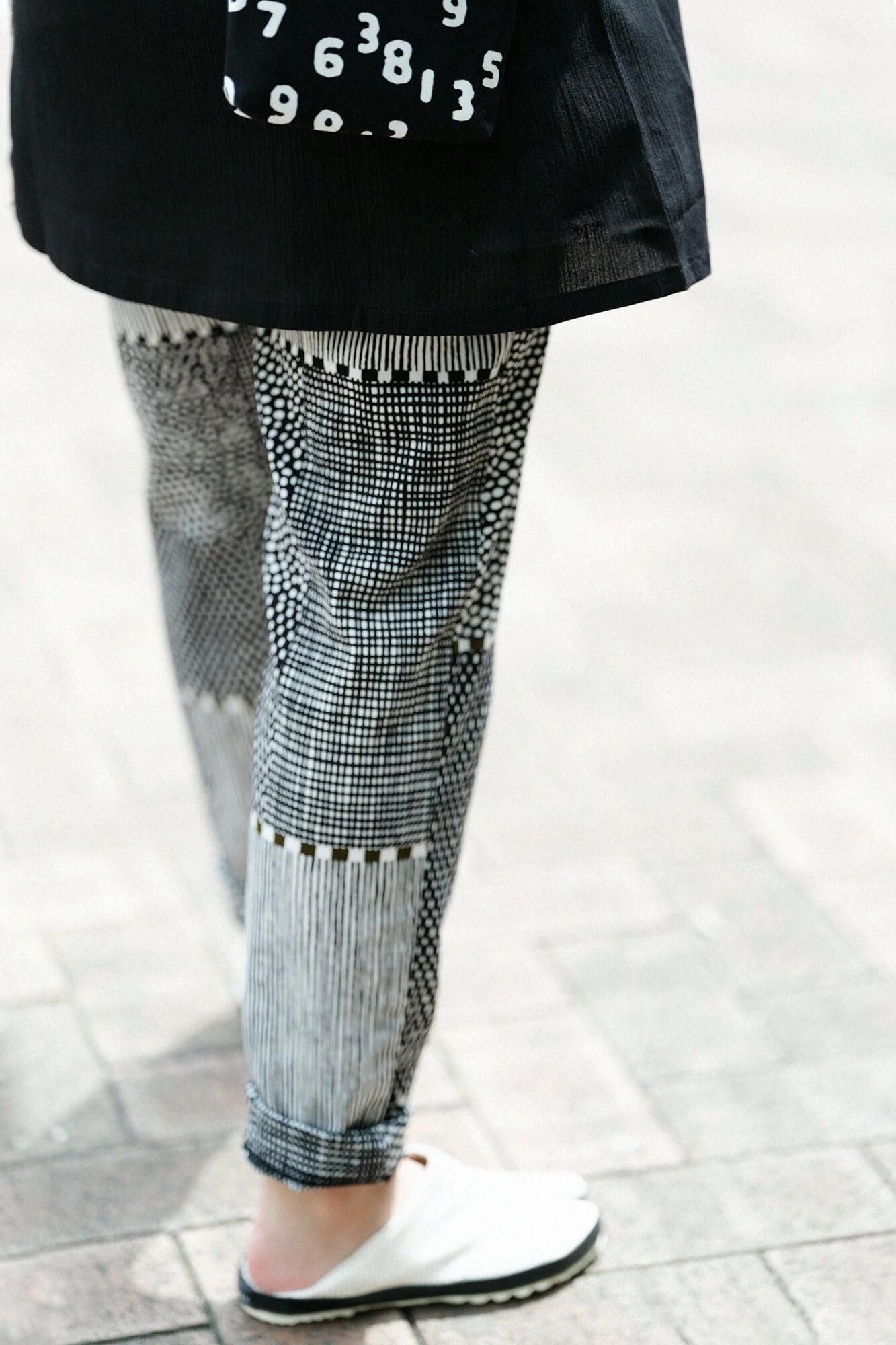 高島縮棉 40/40 內搭褲 / 點線 墨黑色