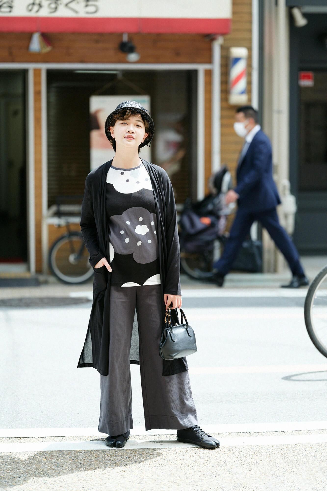 타카시마치지미 40/40 반팔T셔츠／호호에미 자정