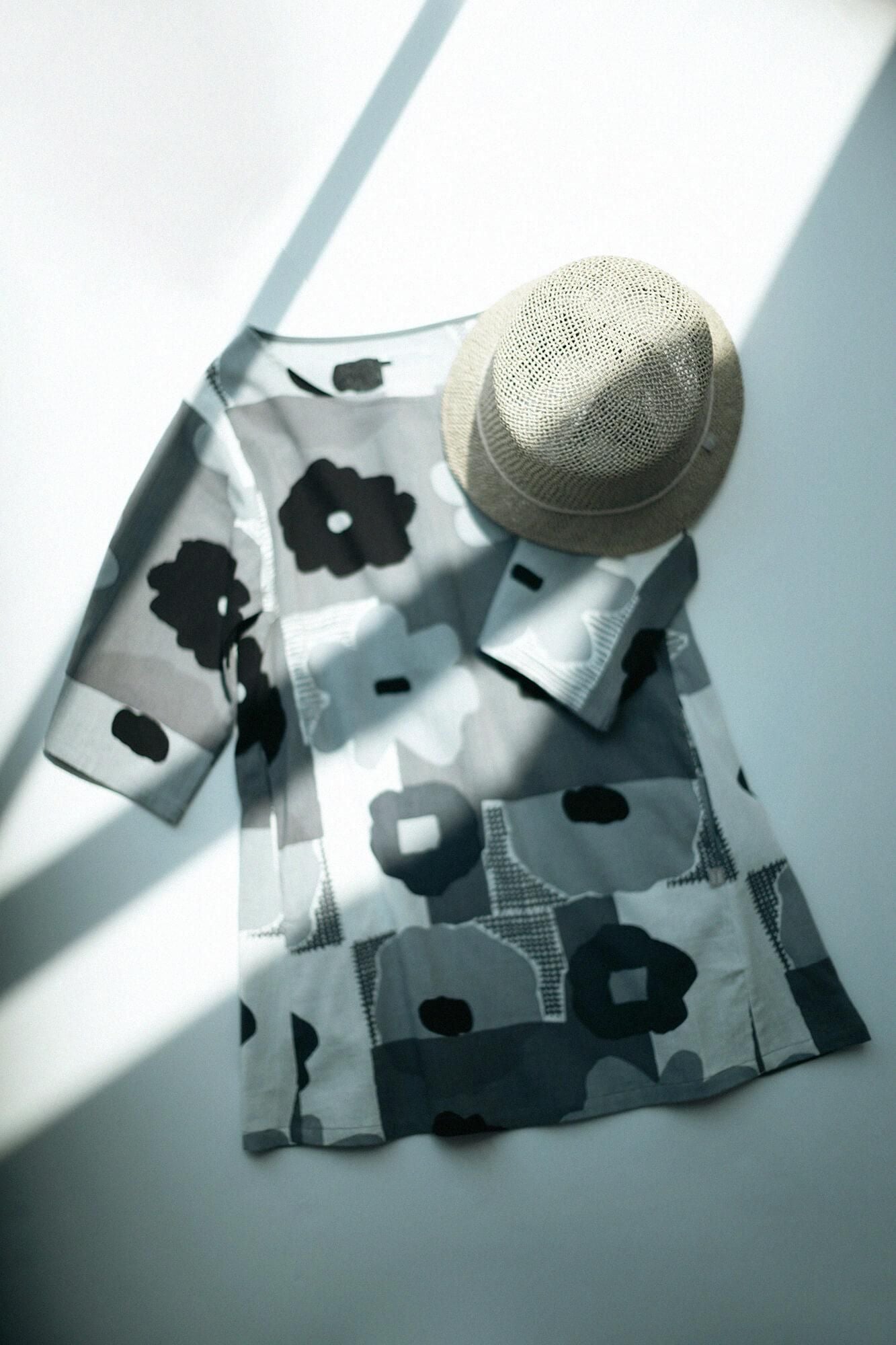 Chizimi Cotton 20/20 Elbow Length Sleeve Tunic / Pressed Flowers