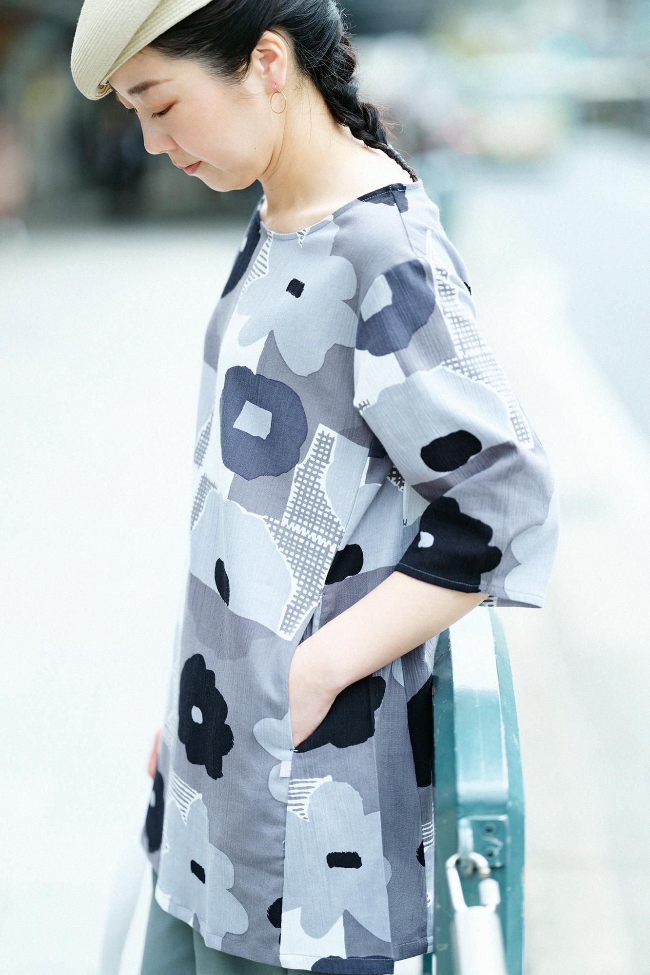 Chizimi Cotton 20/20 Elbow Length Sleeve Tunic / Pressed Flowers