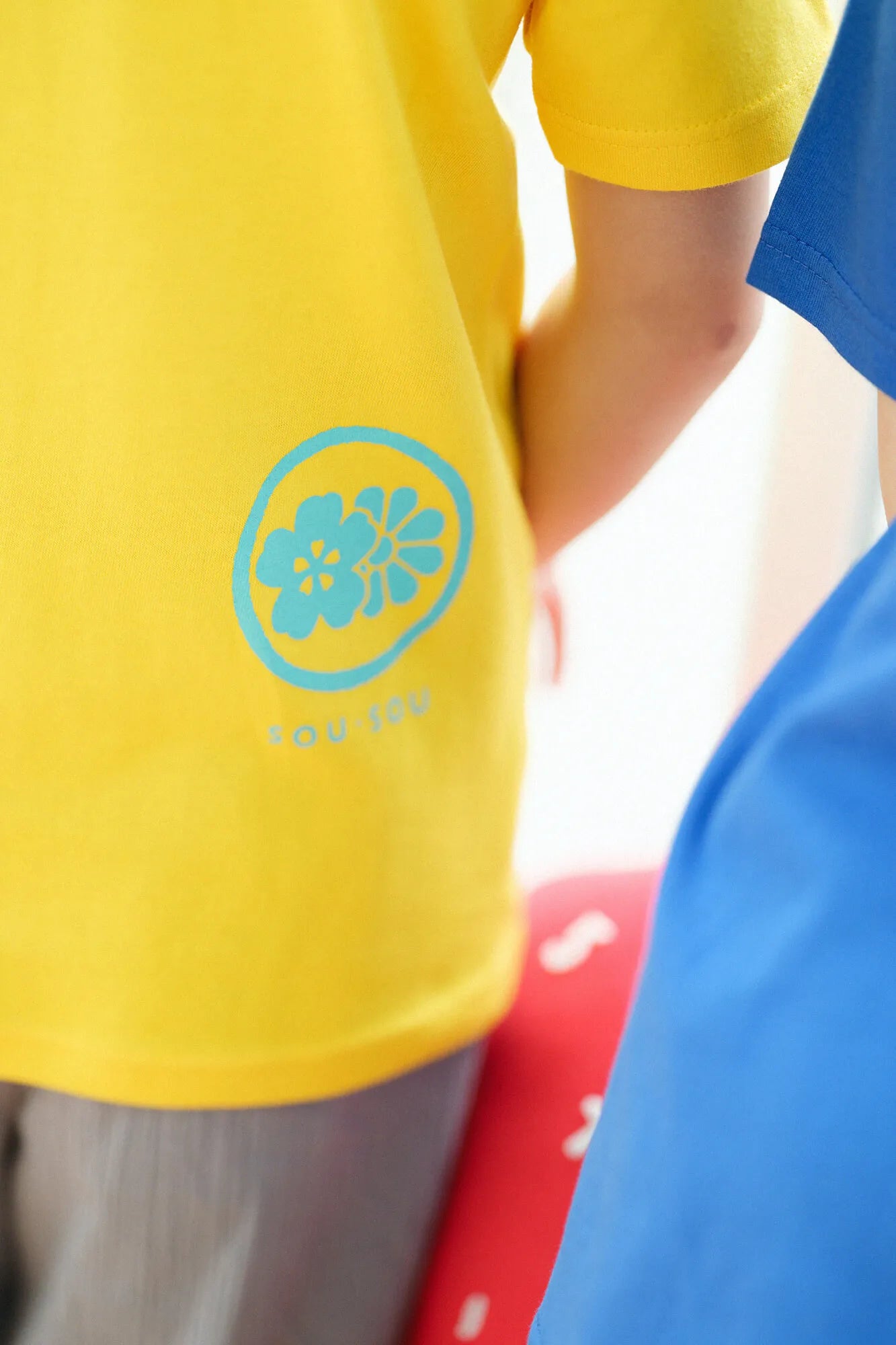 ●SO-SU-U十數 三色 短袖T-shirt／黄色