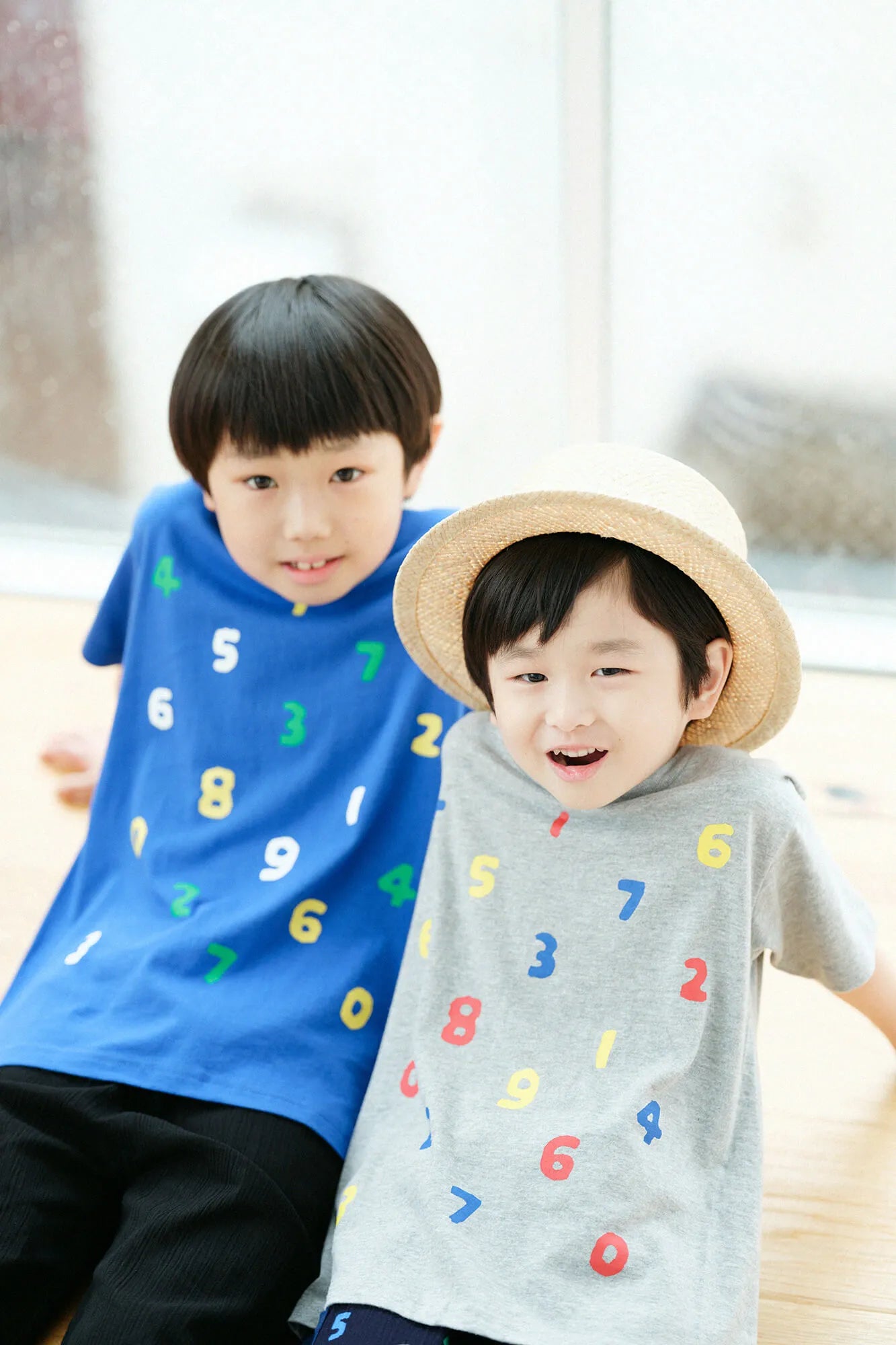 ● SO-SU-U十數 三色短袖T-shirt / 灰色