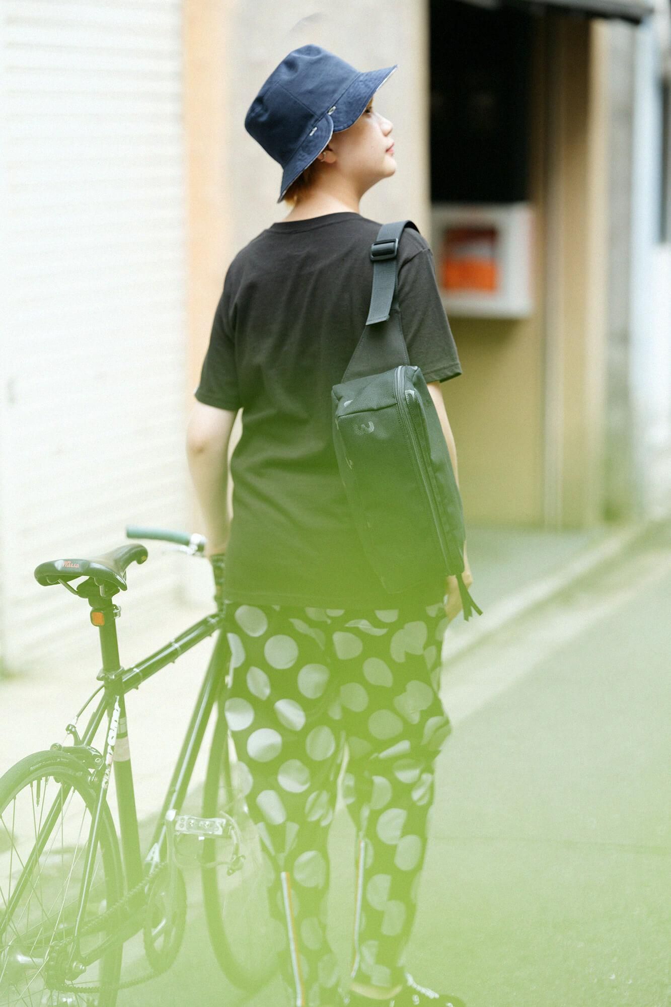SO-SU-U Short Sleeve T-shirt [5.0]/ Black