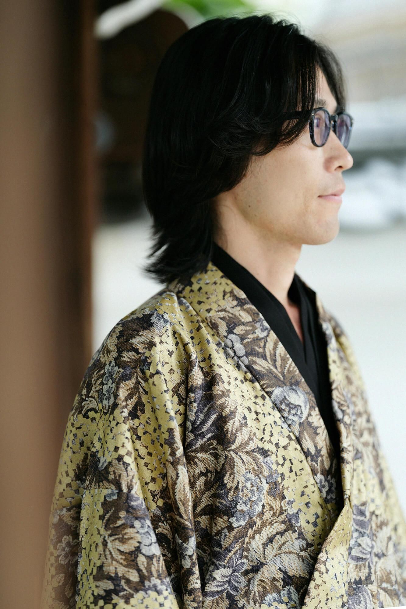 生け花 唐草透かし薄端 焼型 唐金製 麻 からげ帷子（かたびら）／唐花（からばな）にがんじがらめ