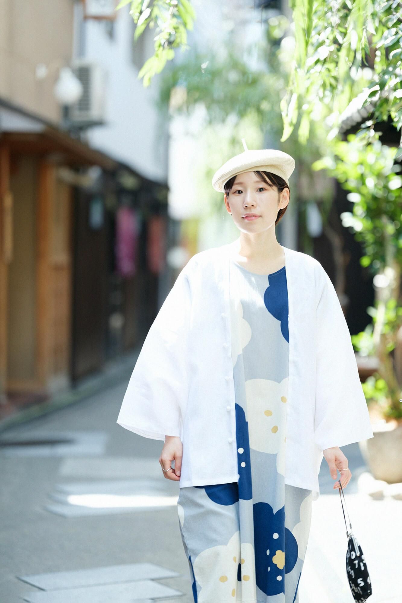 Takashima Chiku 20/20矩形服装（Chohokei） /微笑白色花色（Shirahanairo）