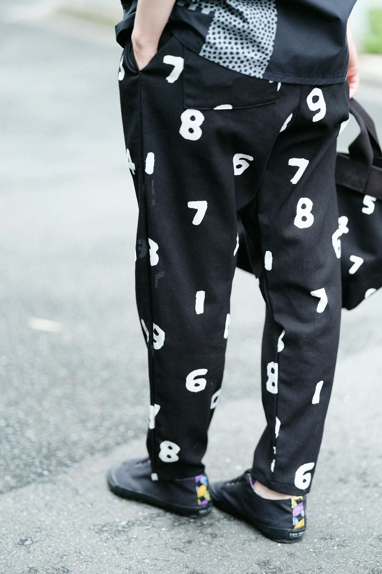 【官網限定】高島縮棉 20/20休閒窄管長褲/ SO-SU-U十數黑色