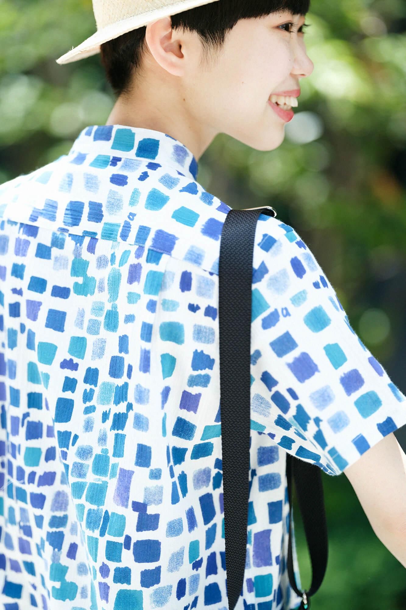 【net限定】高島縮 20/20 スタンドカラー半袖シャツ／絵具皿（えのぐざら） 水辺色（みずべいろ）