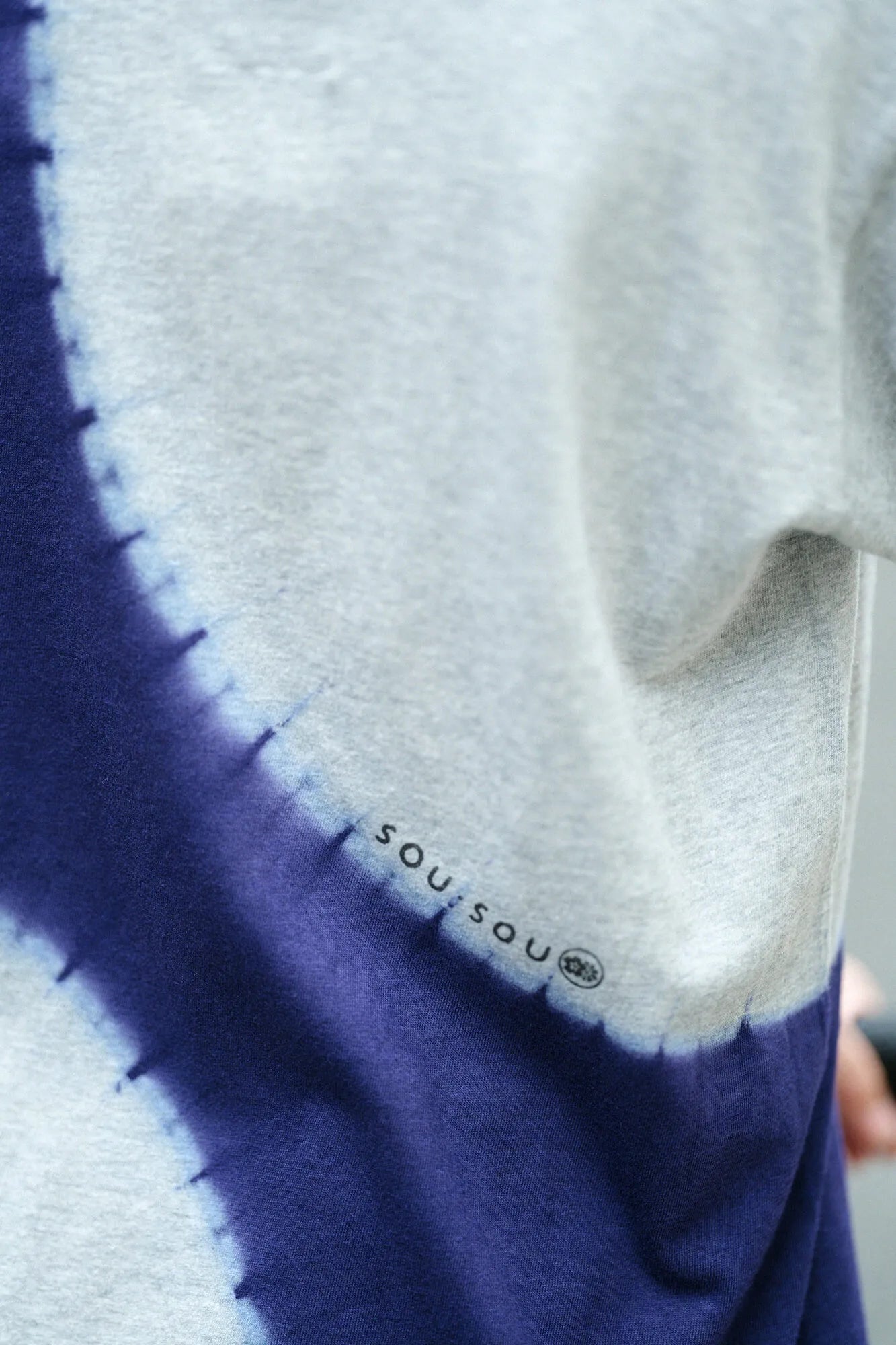 【6月30日頃発送予定】近清絞り 染め分け半袖Tシャツ[5.0]／プラネート ヘザーグレー×ネイビー2
