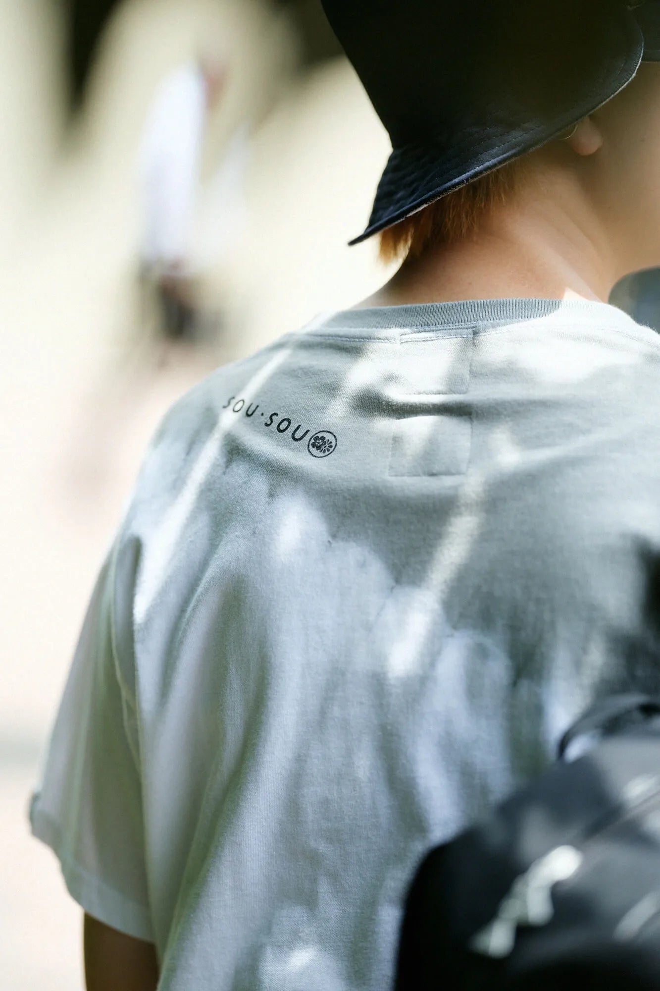 【6月30日頃発送予定】近清絞り 染め分け半袖Tシャツ[5.0]／メッセンジャー ホワイト×グレー