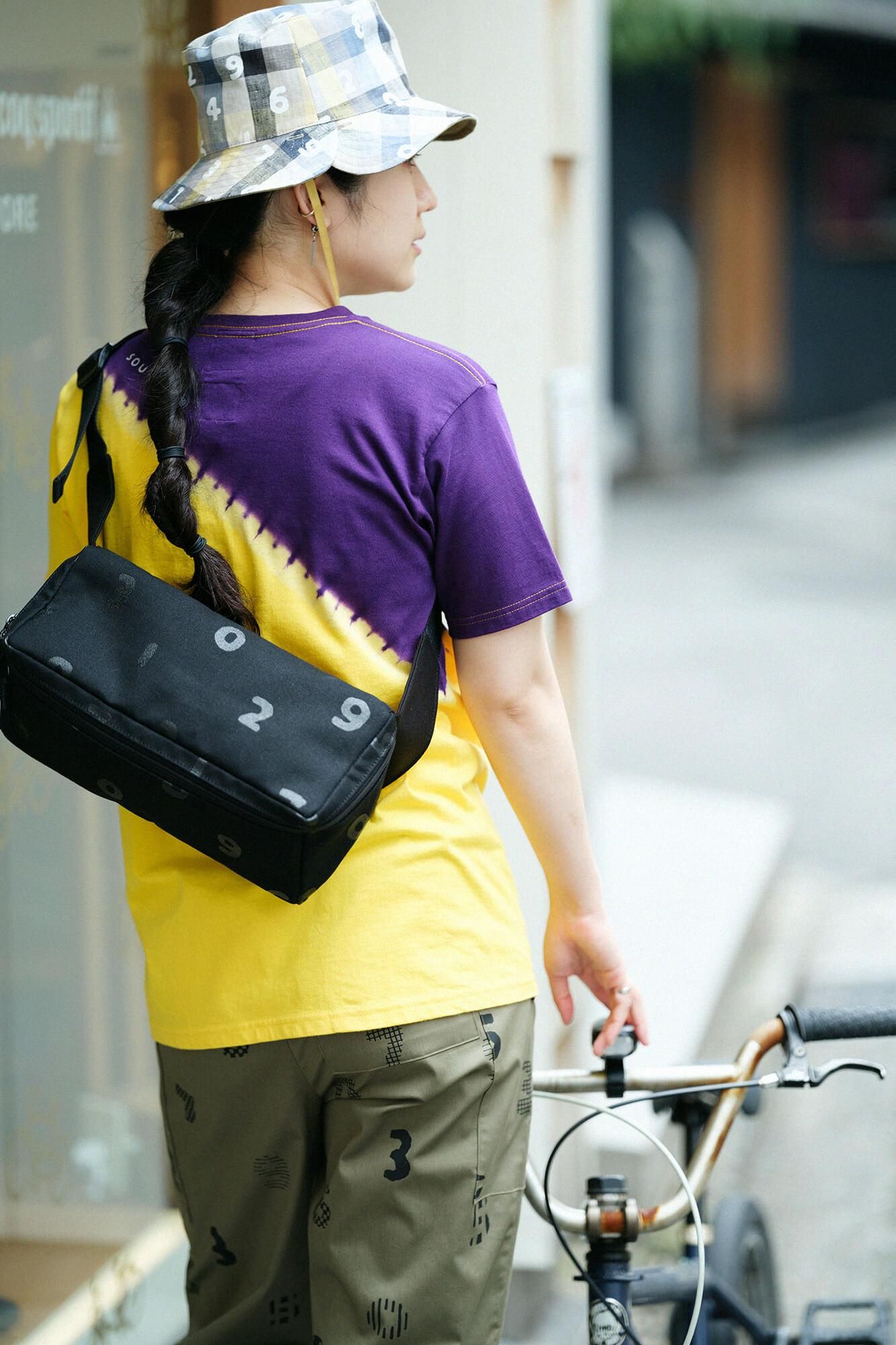 [En ligne uniquement] T-shirt à manches courtes teint à chikaki Shibori [5.0] / Messenger Daisy X Purple