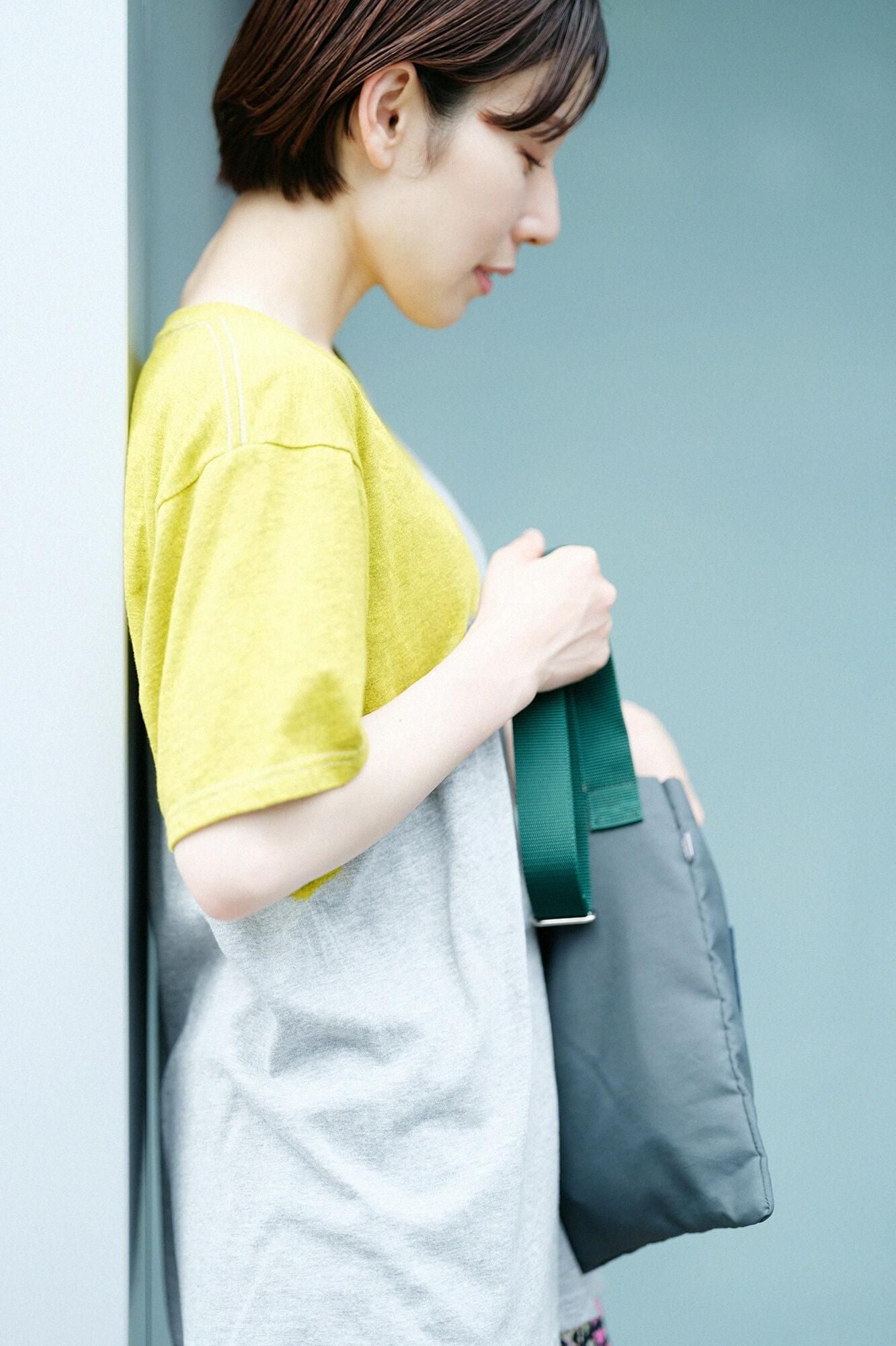 [En ligne uniquement] T-shirt à manches courtes teint à chikaki Shibori [5.0] / Messenger Heather Gray X Yellow