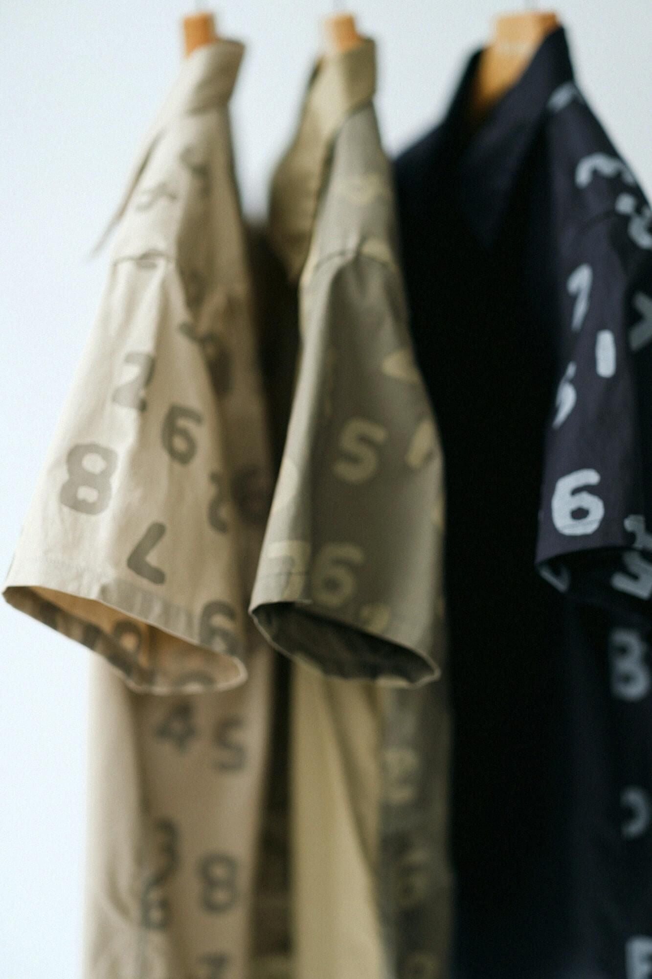 【net限定30%OFF】80双オックス 半袖シャツ／路考茶（ろこうちゃ）×SO-SU-U昆（こん） 上下（しょうか）