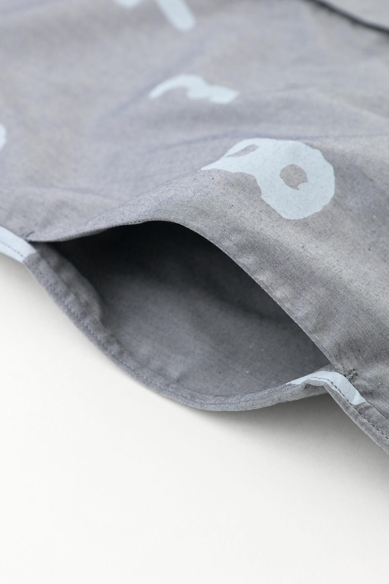 【net限定30%OFF】スタンドカラー半袖シャツ SP／SO-SU-U 紺鼠（こんねず）