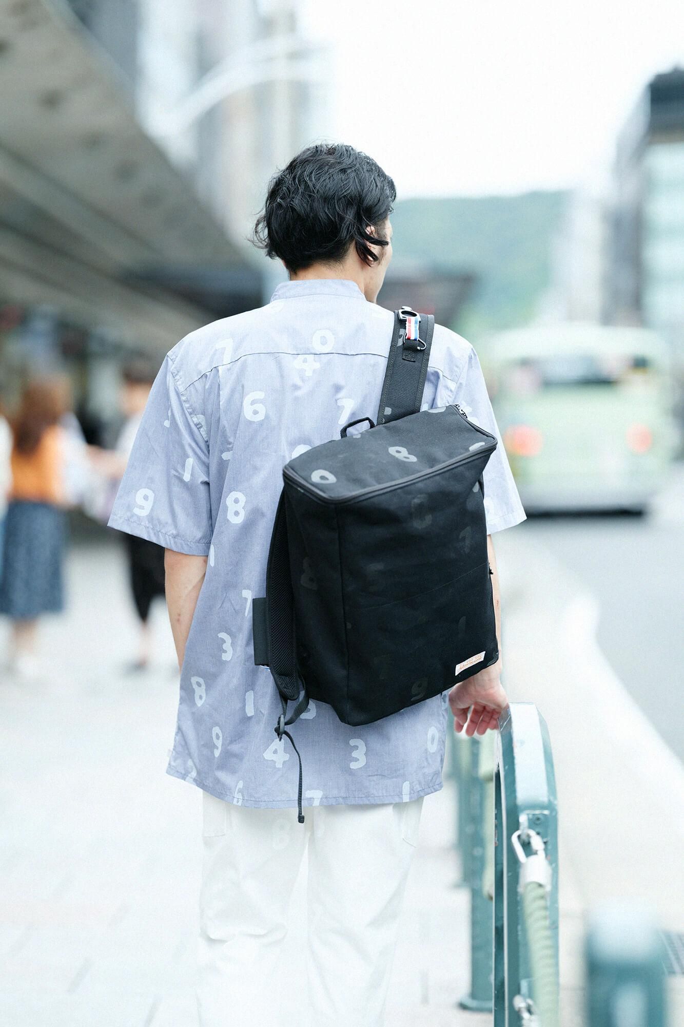 【net限定30%OFF】スタンドカラー半袖シャツ SP／SO-SU-U 紺鼠（こんねず）