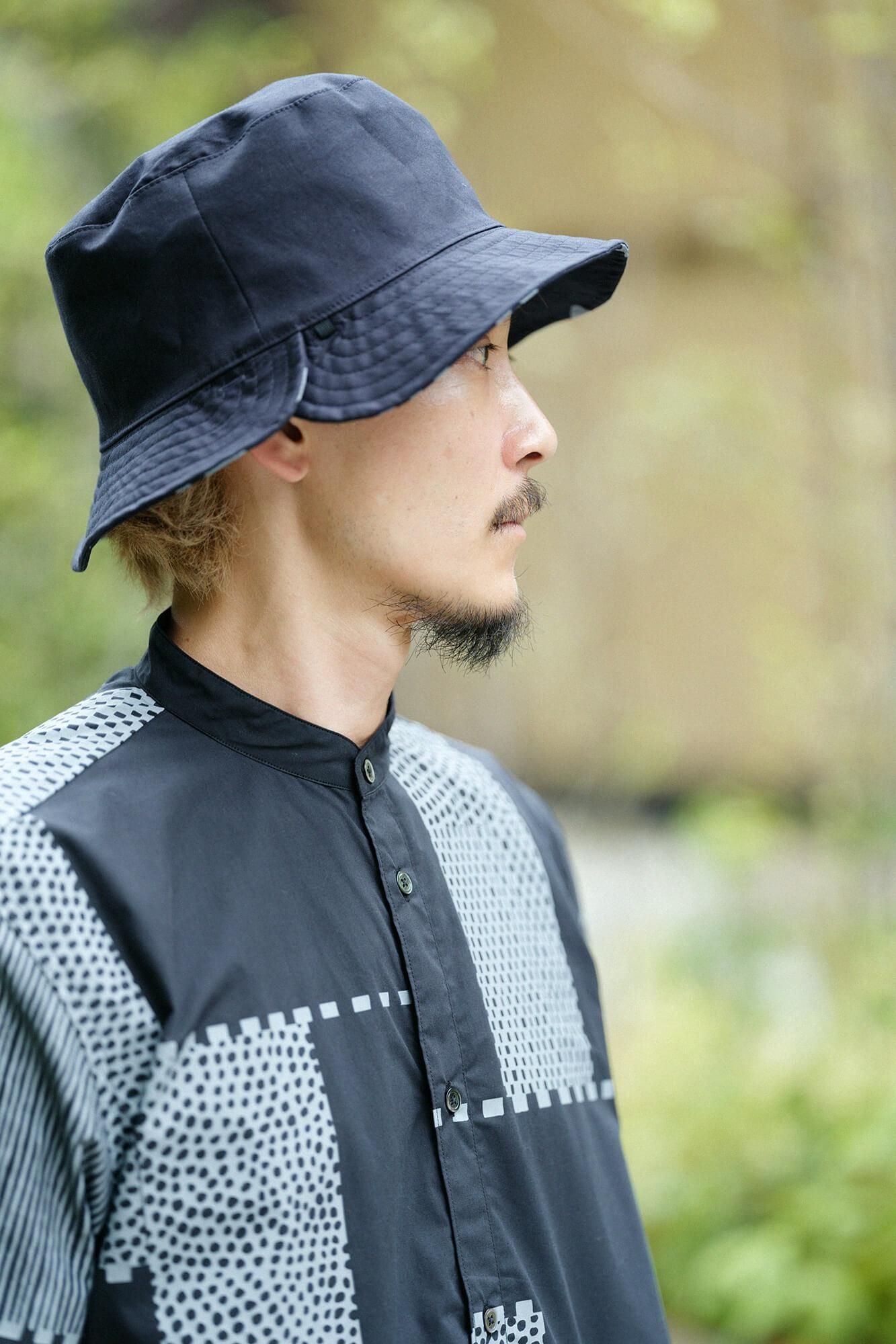 【net限定30%OFF】スタンドカラー半袖シャツ SP／間ぬき（まぬき） 黒紺（くろこん）