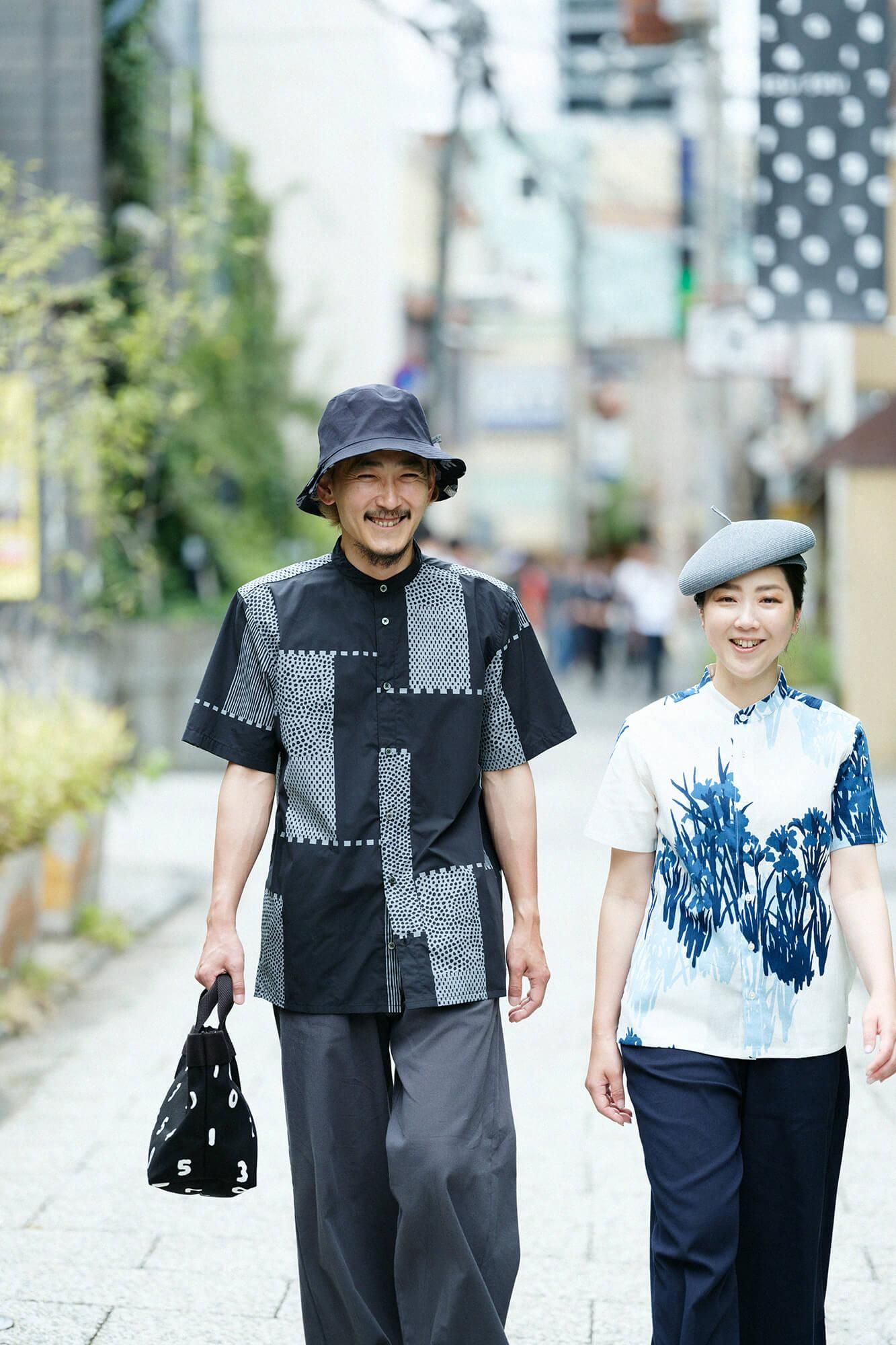 【net限定30%OFF】スタンドカラー半袖シャツ SP／間ぬき（まぬき） 黒紺（くろこん）