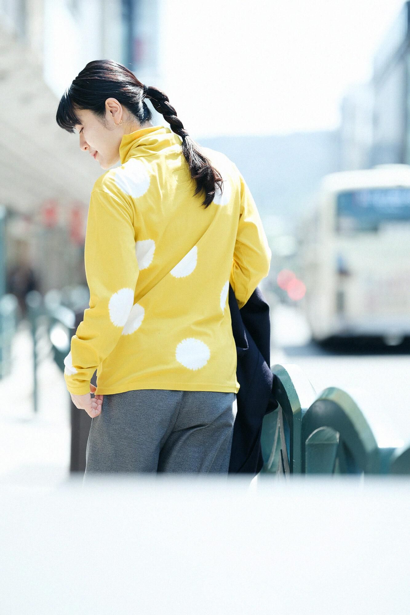 近清紮染 雙面編 高領上衣／大圓點 黃金色×乳白色