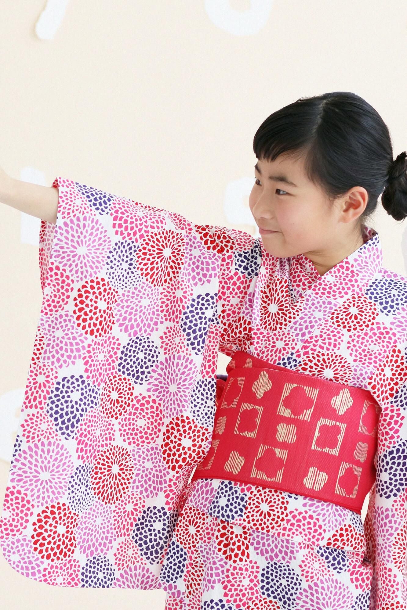 ● Hekoobi/Yuuenchi 딸기