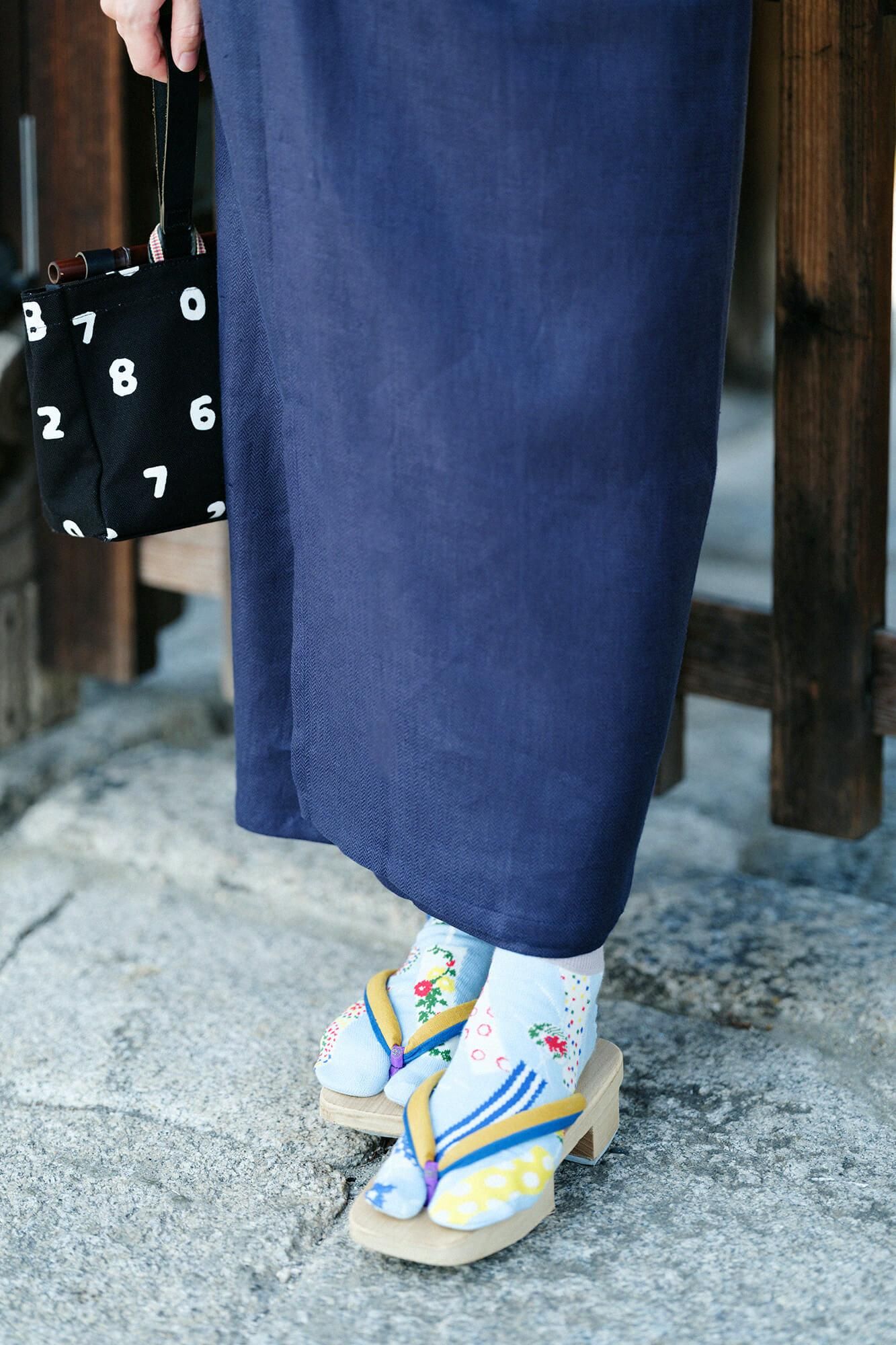 在Tabi袜子（脚踝长度）/风铃（男人和女人）下