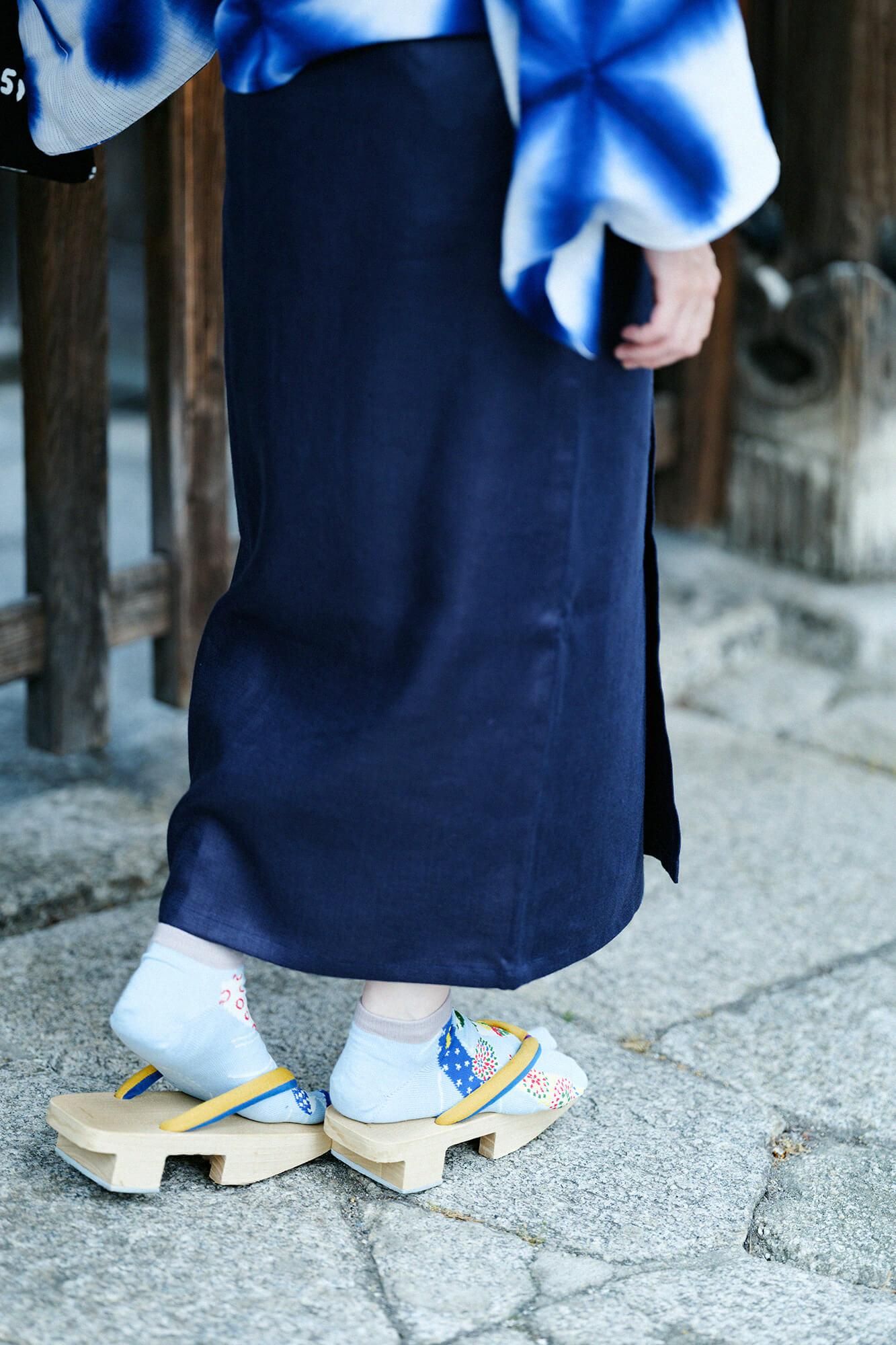 在Tabi袜子（脚踝长度）/风铃（男人和女人）下