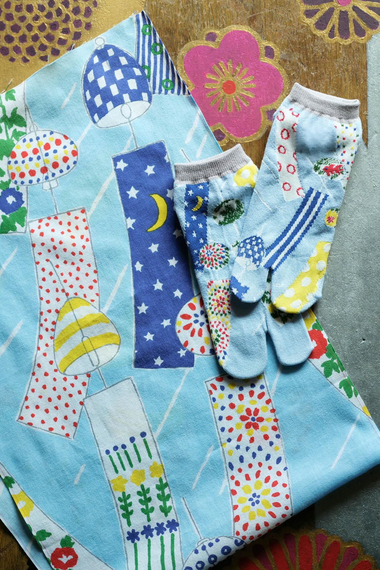 在Tabi袜子（脚踝长度）/风铃（男人和女人）下