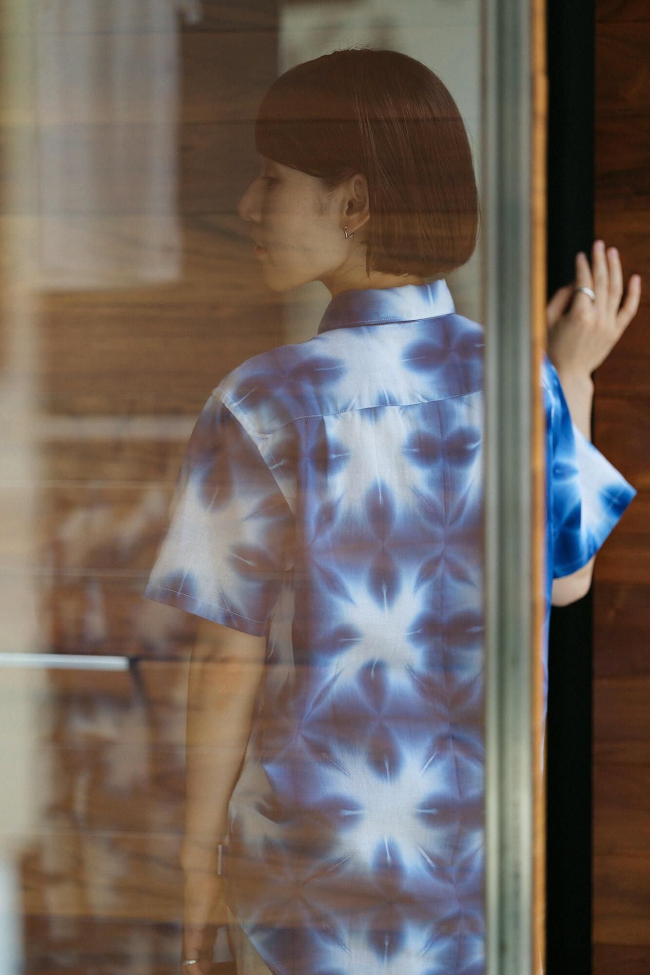 【net limited】Isemomen Cotton Arimatsu Narumi Tie-dye Short Sleeve Shirt / Harisho Snowflakes 2