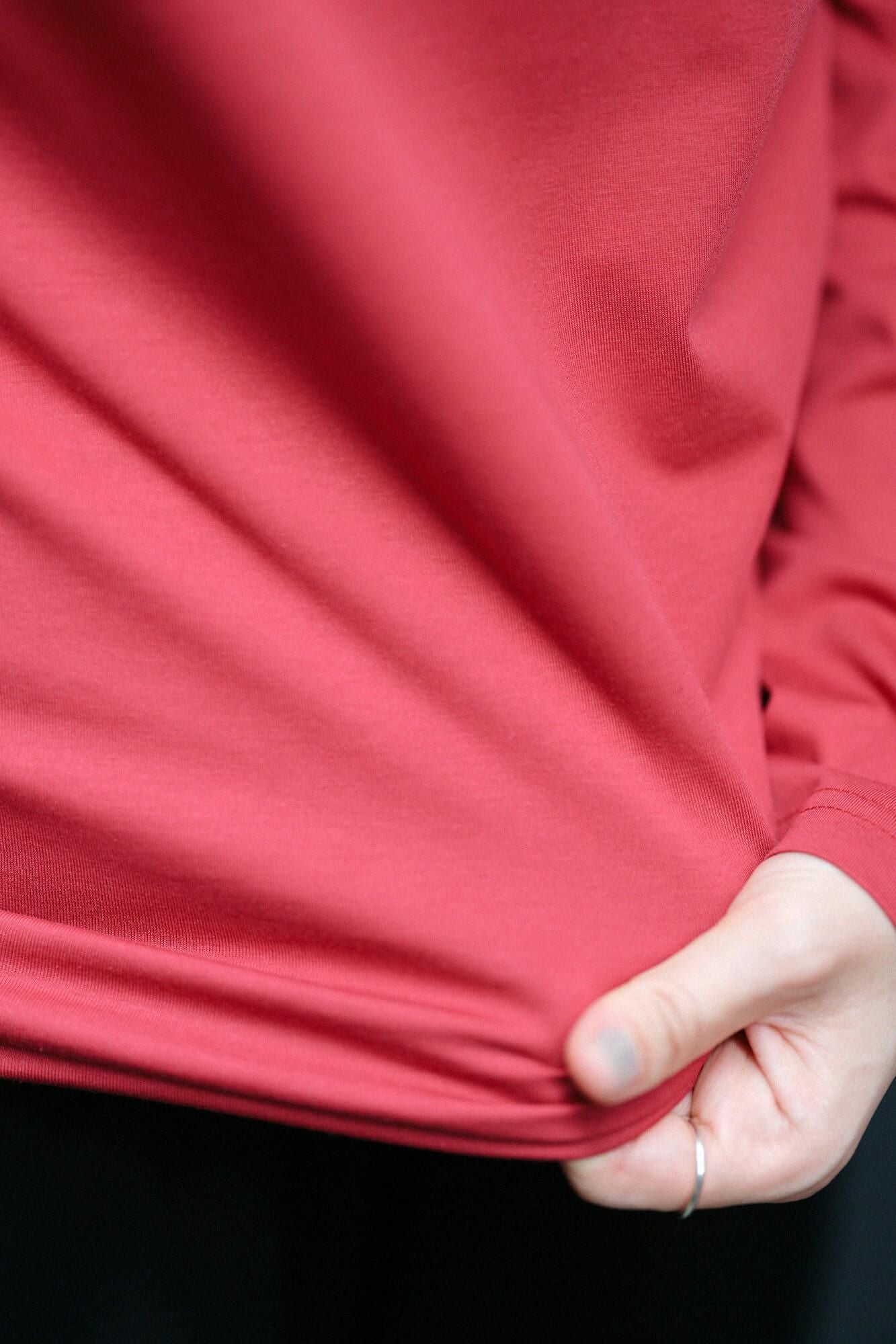 110双 超長綿（ちょうちょうめん） 半衿狭風靡（はんえりせばふうび） 抜衣紋（ぬきえもん）／深緋（こきひ）