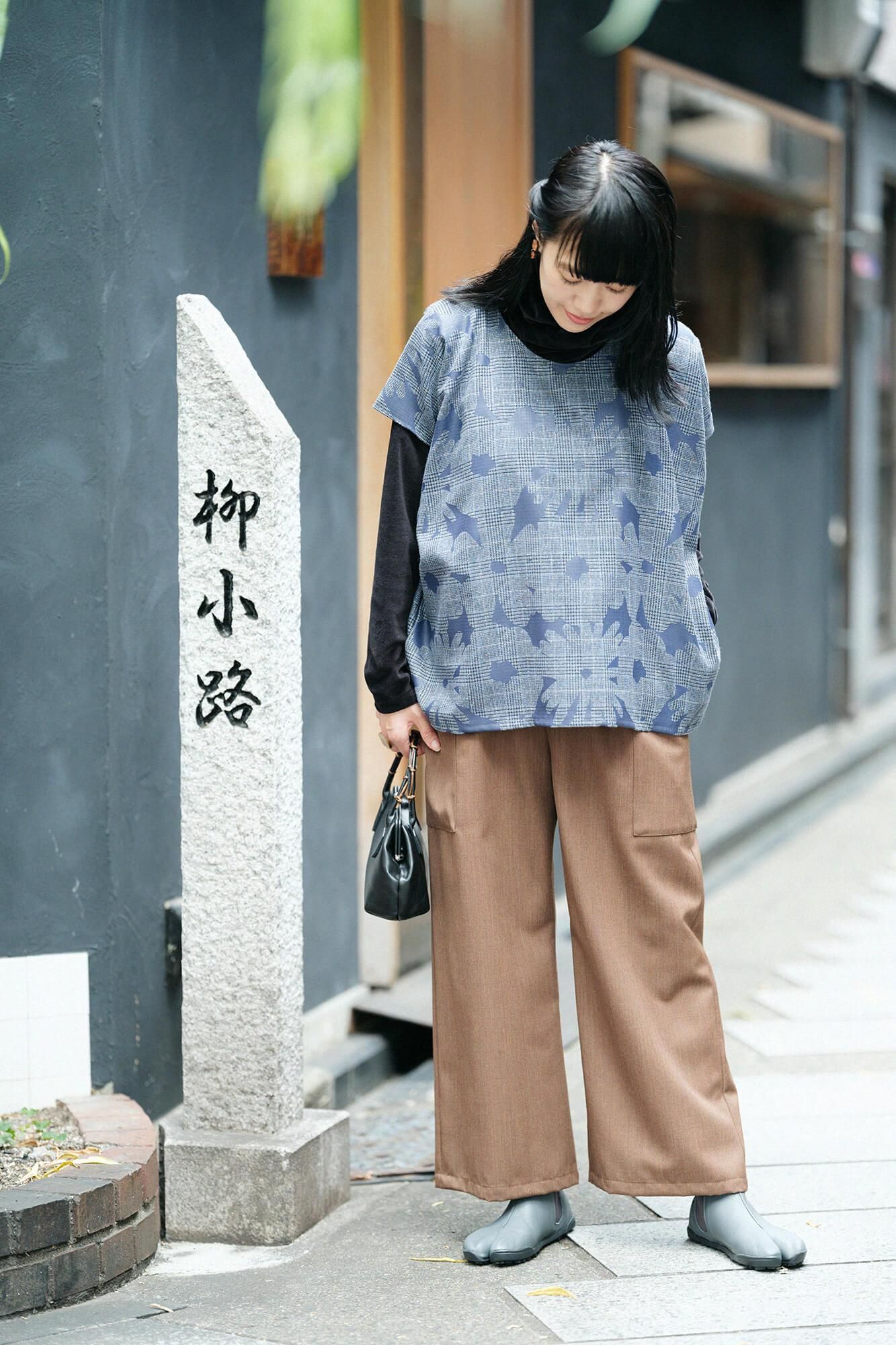 【net limited】Houndstooth Weave Square Top / Oraka Greyish Blue
