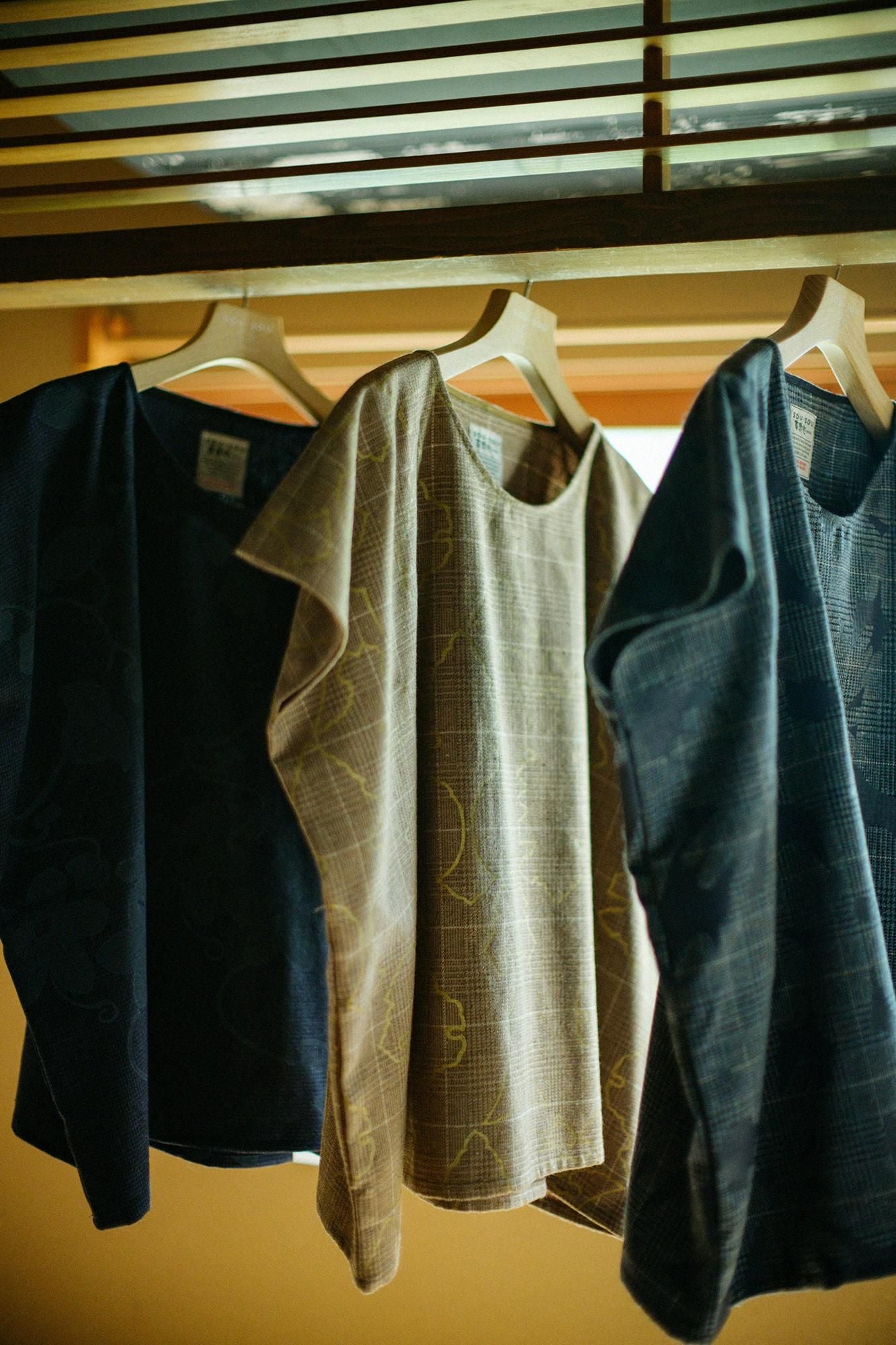 【net limited】Houndstooth Weave Square Top / Oraka Greyish Blue