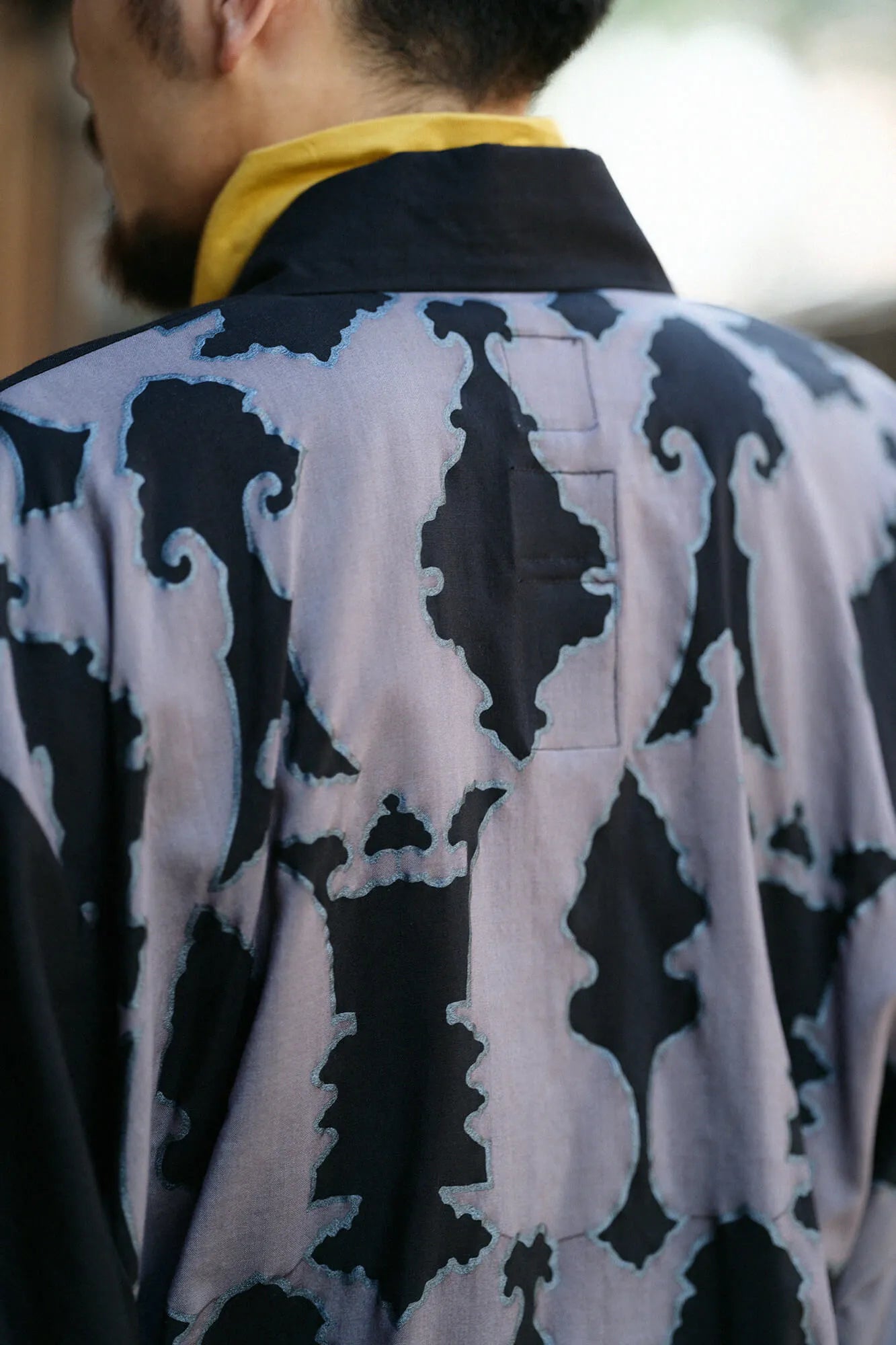 【net Limited】Muslin Wool Square Sleeve Fubi Cardigan Bi-color / Black×Decorative Metal Fittings 
