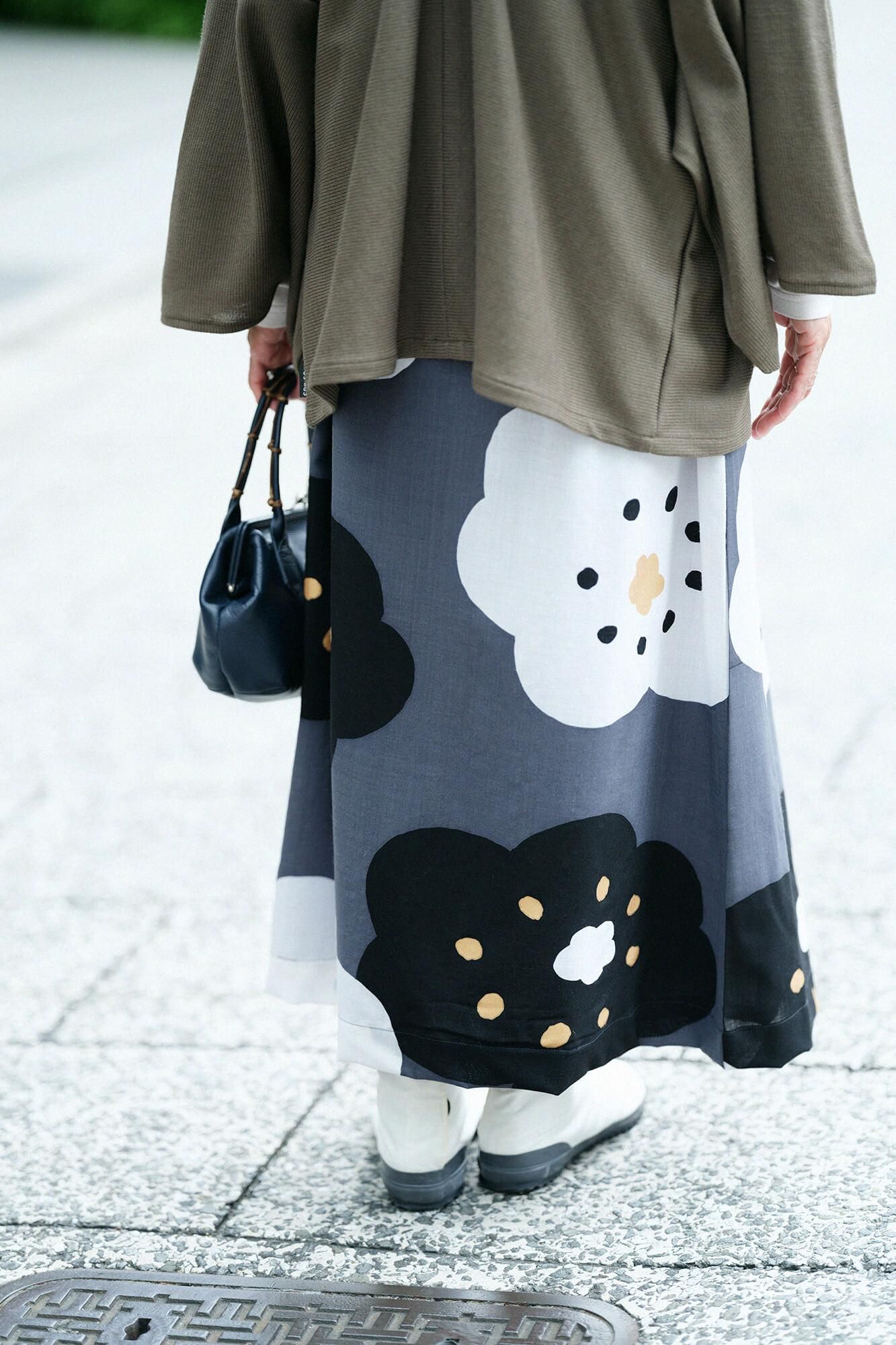 Muslin Wool Long Skirt / Dark Grey Smile