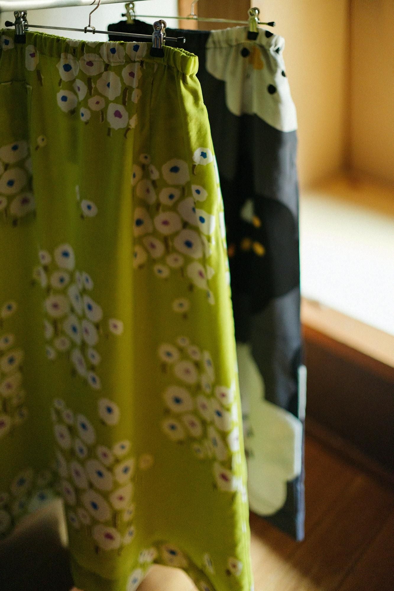 Muslin Wool Long Skirt / Dark Grey Smile