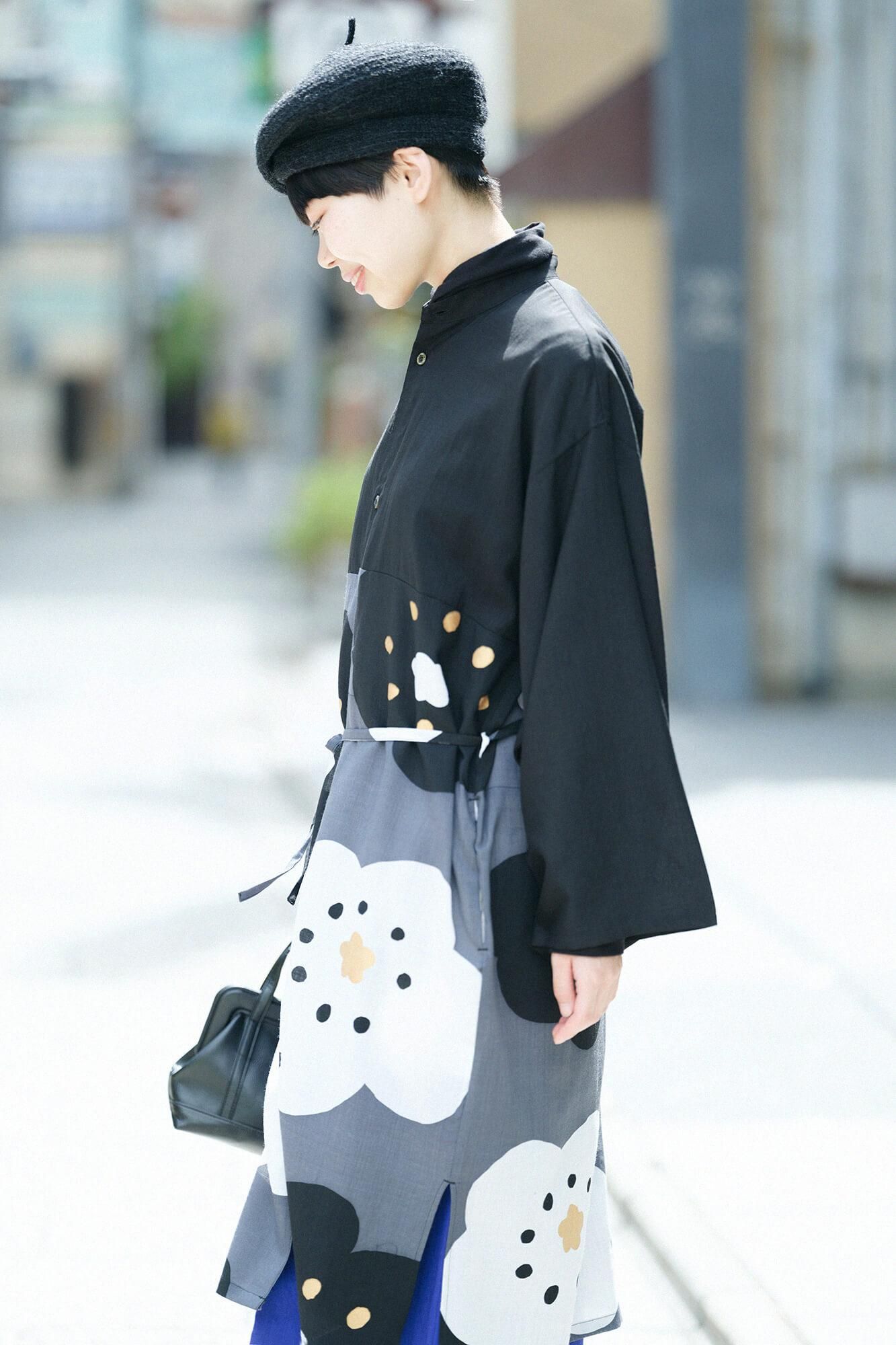 毛斯綸圓弧袖長襯衫／黑色×微笑 深灰色